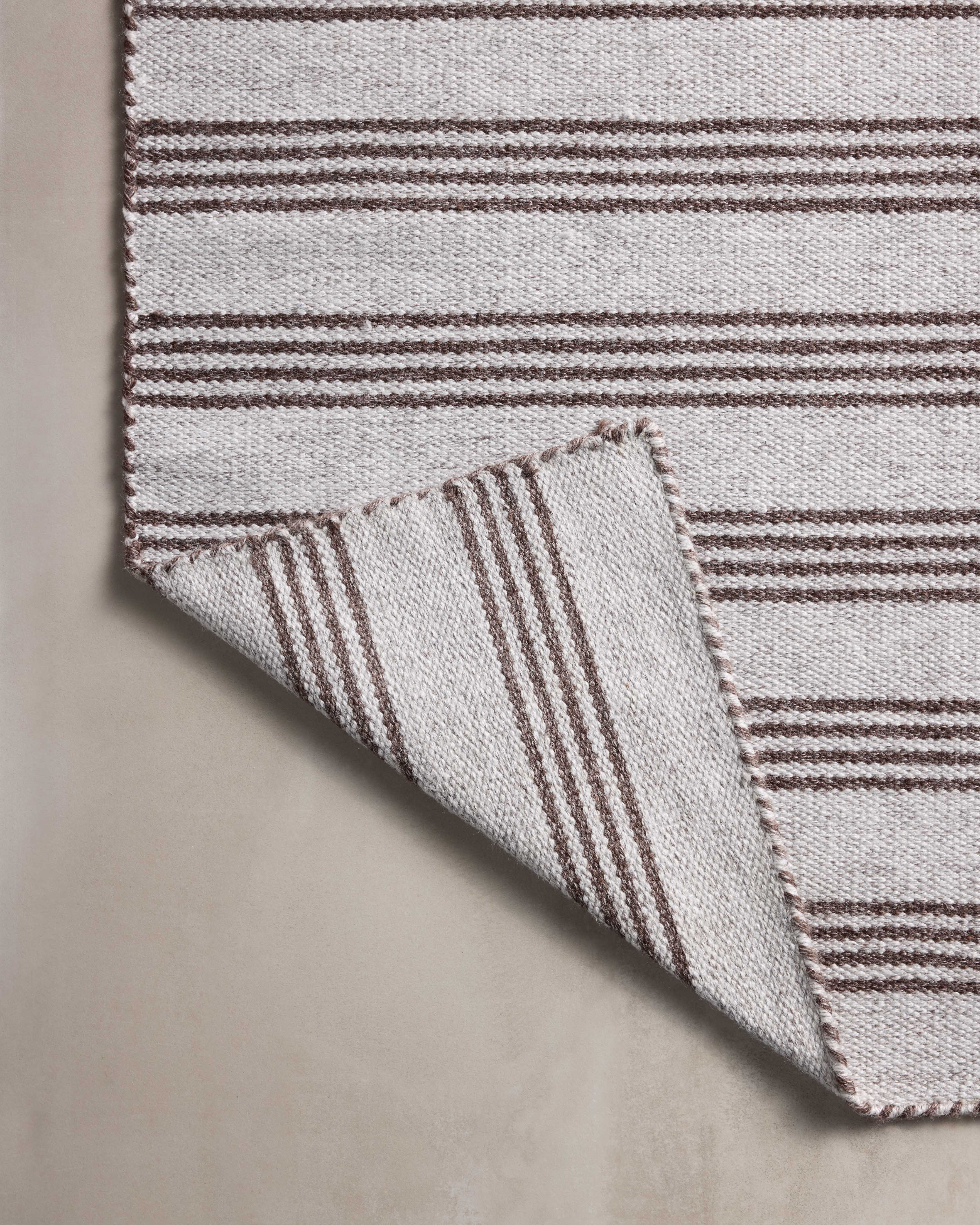 OVERSTOCK RUG - Loloi Charlie Silver / Bark Rug - 2'6" x 7'6" IN STORE - Sale Rugs Loloi