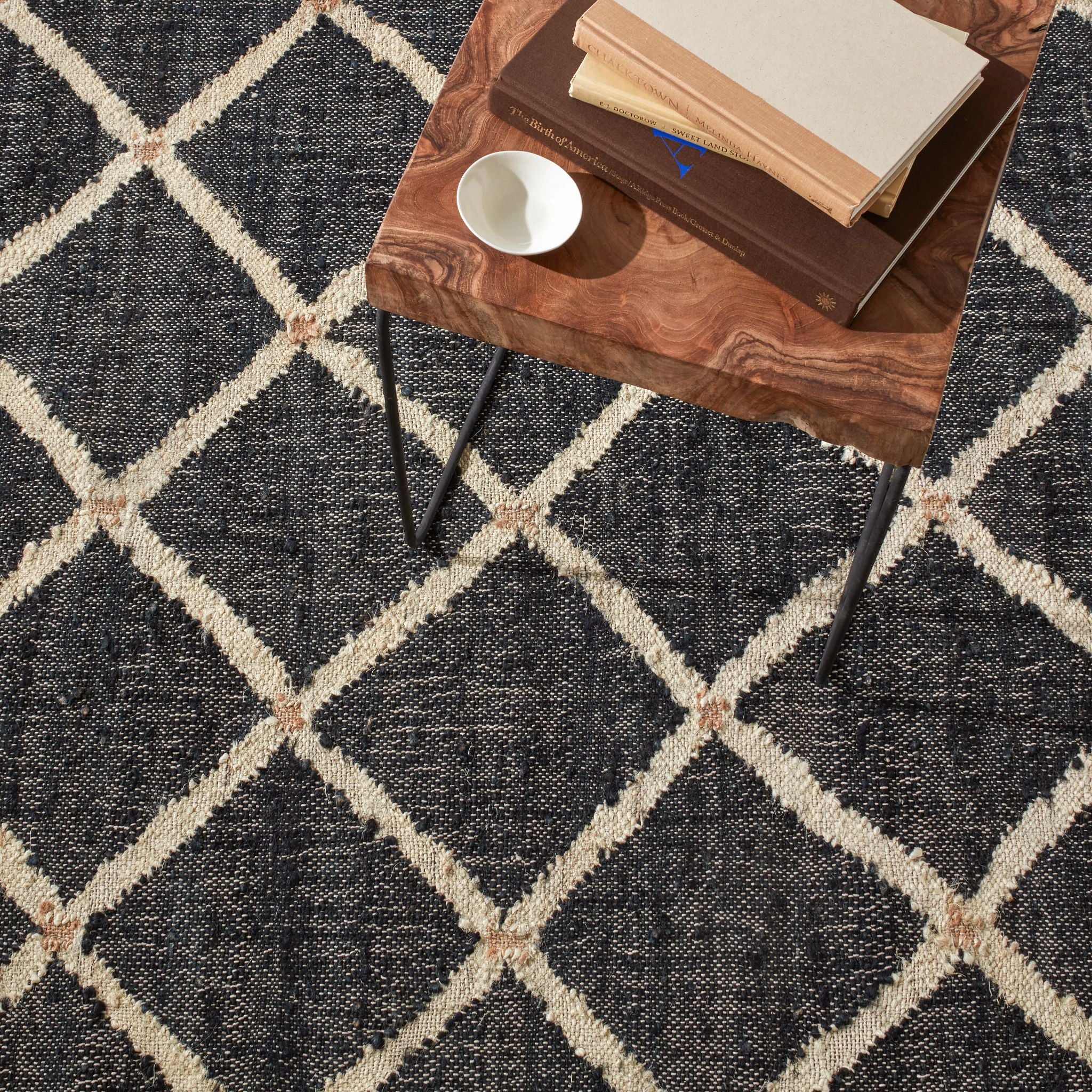 Kali Handwoven Jute Rug RUGS - jute Dash & Albert