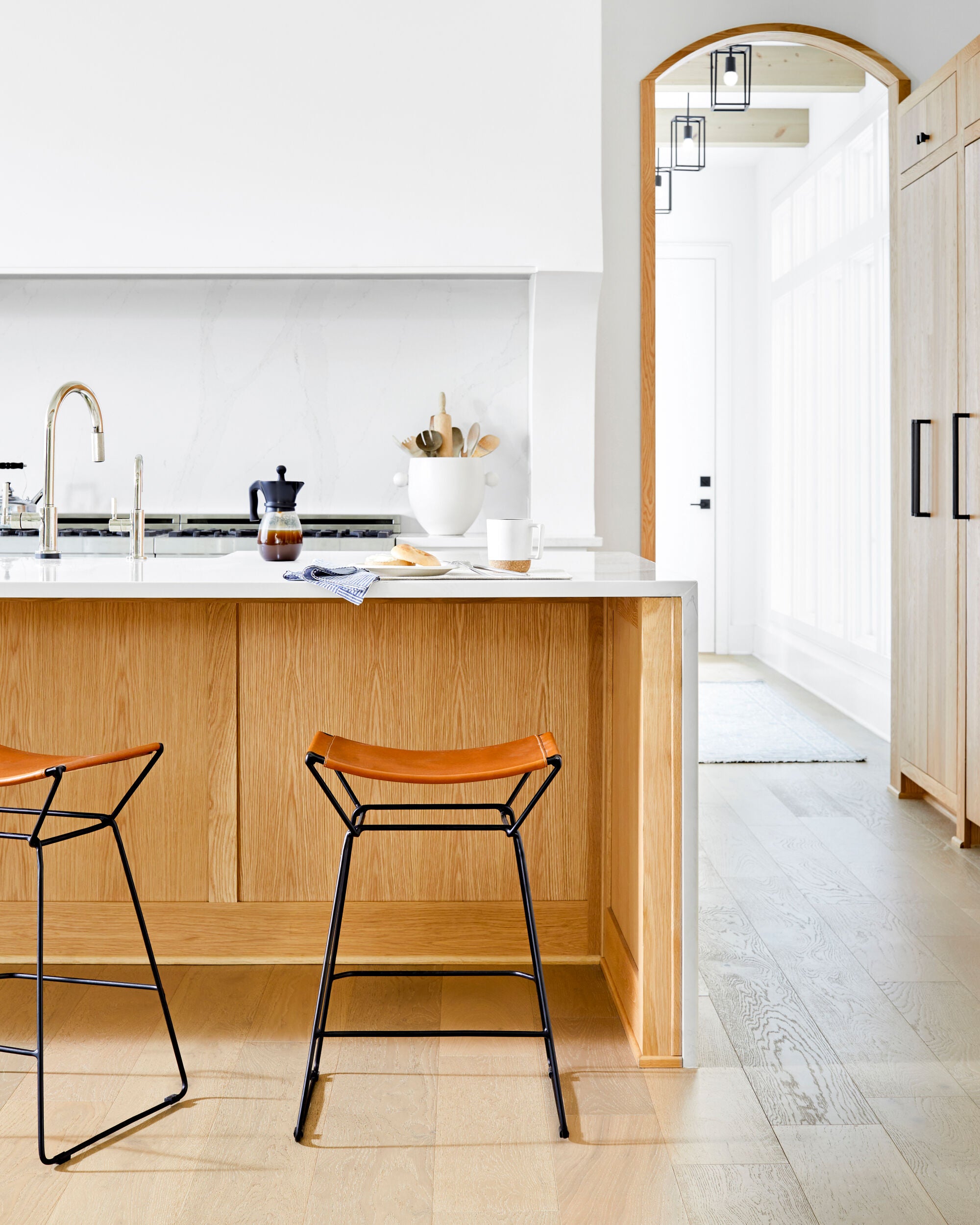Celerio Counter Stool FURNITURE - bar/counter stool Surya