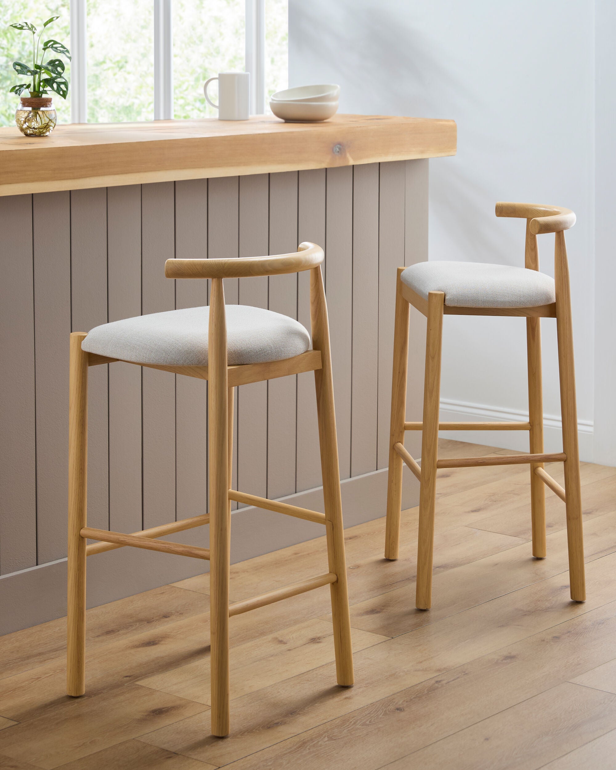 Callum Bar Stool FURNITURE - bar/counter stool Surya