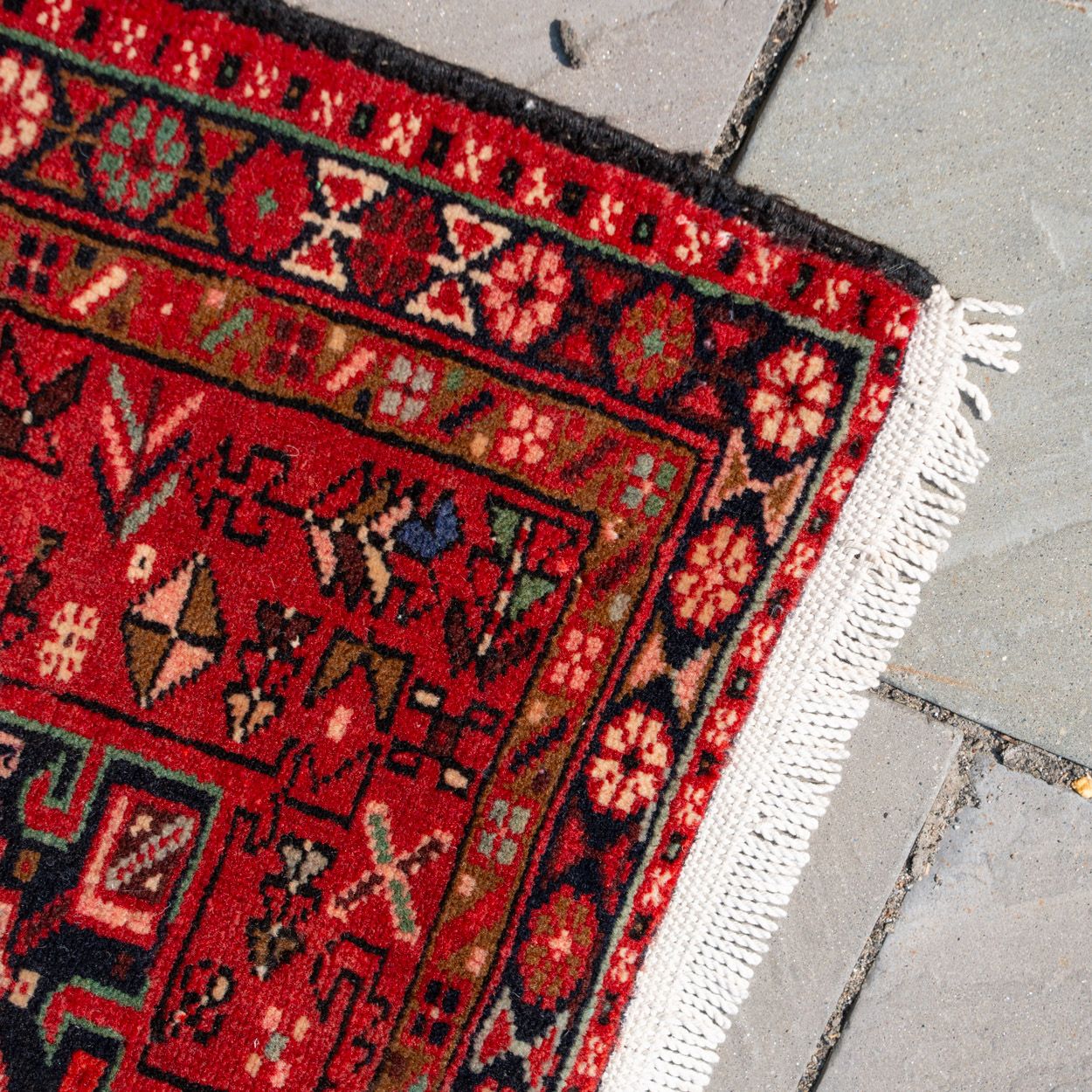 2'4" x 6'3" Vintage Persian Heriz Rug RUGS - vintage Rug & Weave Rugs