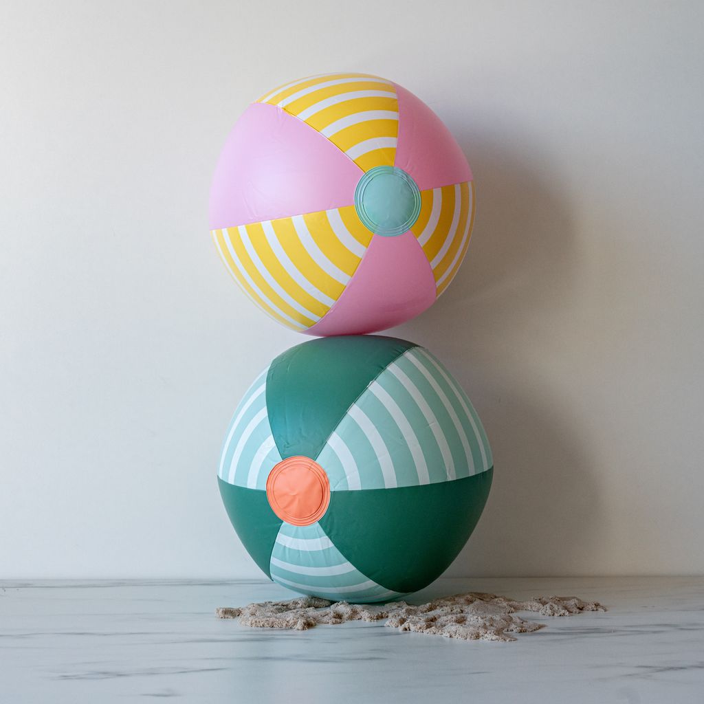 Inflatable Beach Ball FINNBIRD - beach ball Fire the Imagination - Quut Toys