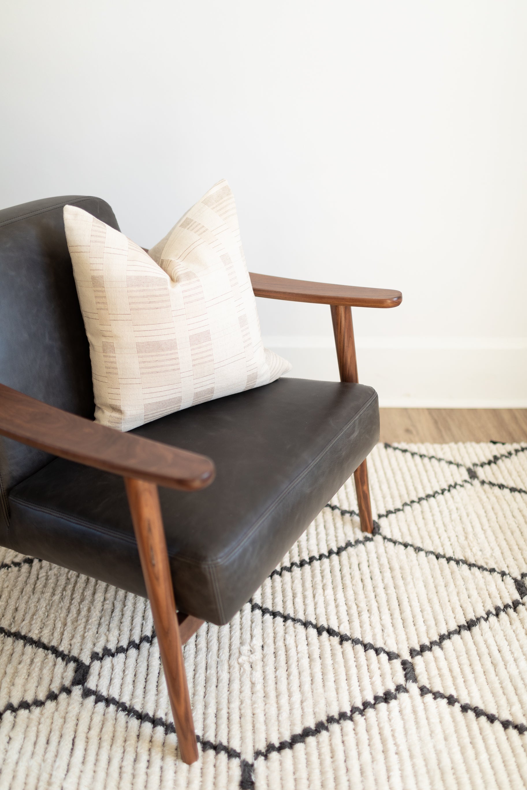 Chris Loves Julia x Loloi Alice Cream / Charcoal Diamond Rug RUGS - patterned Loloi