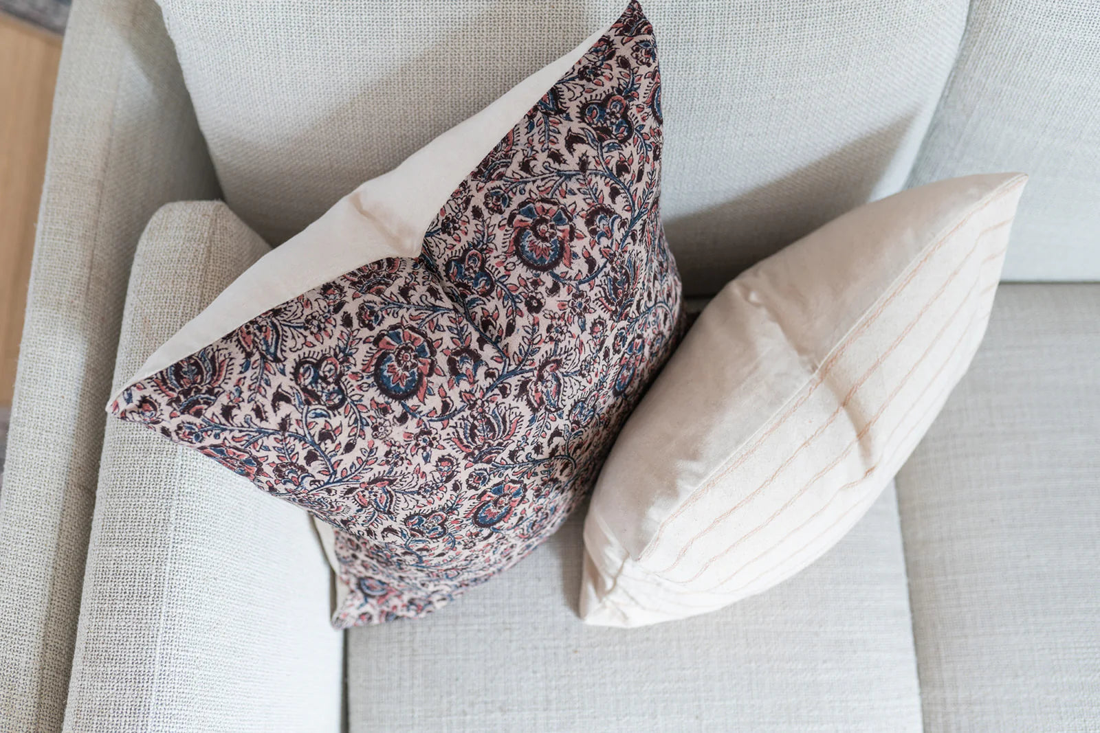 Sofa Pillows Styling Guide