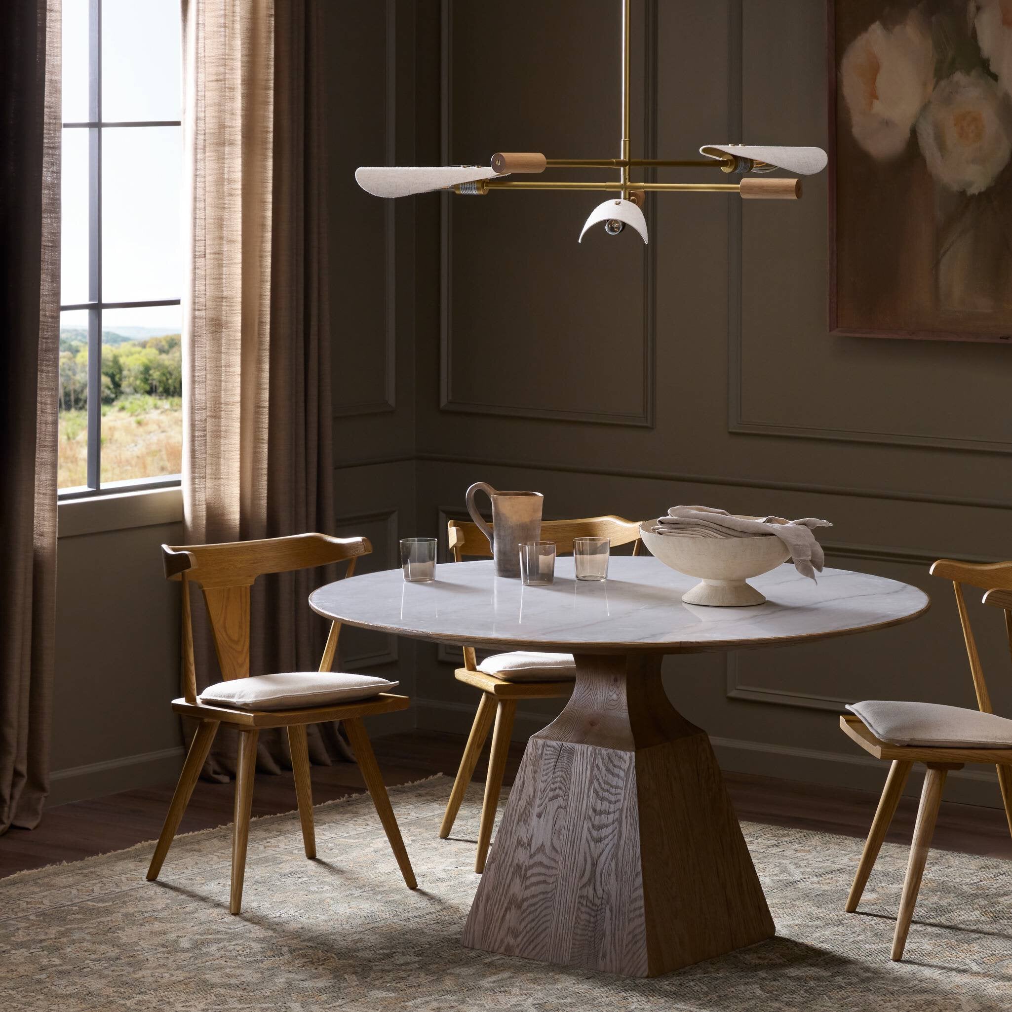 Sargon Dining Table