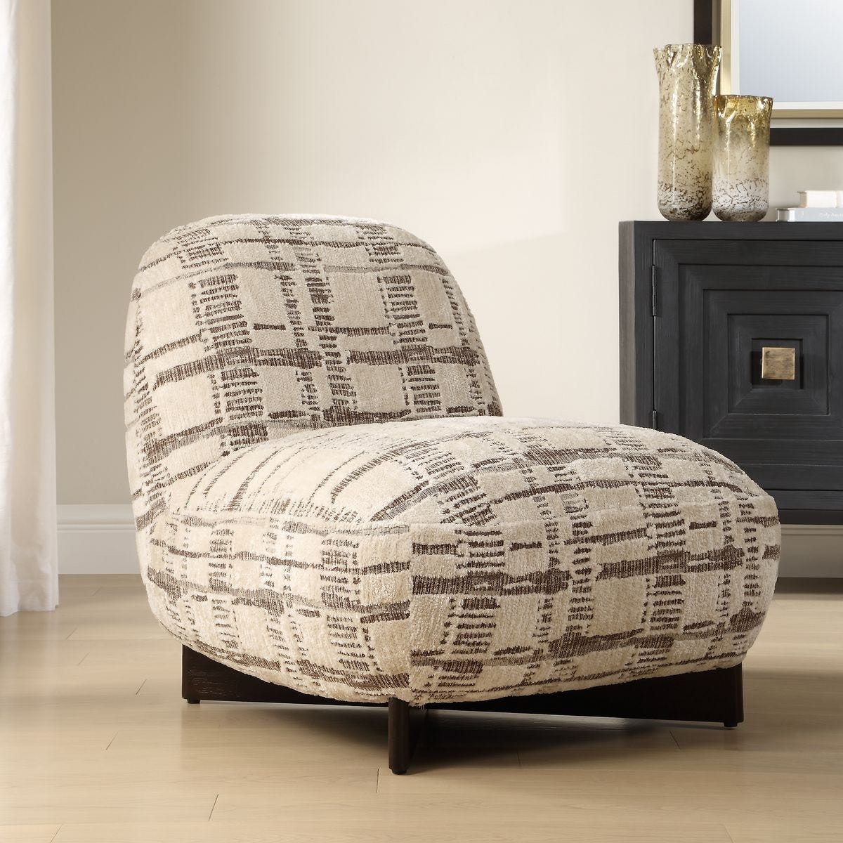 Evie Accent Chair – view 2