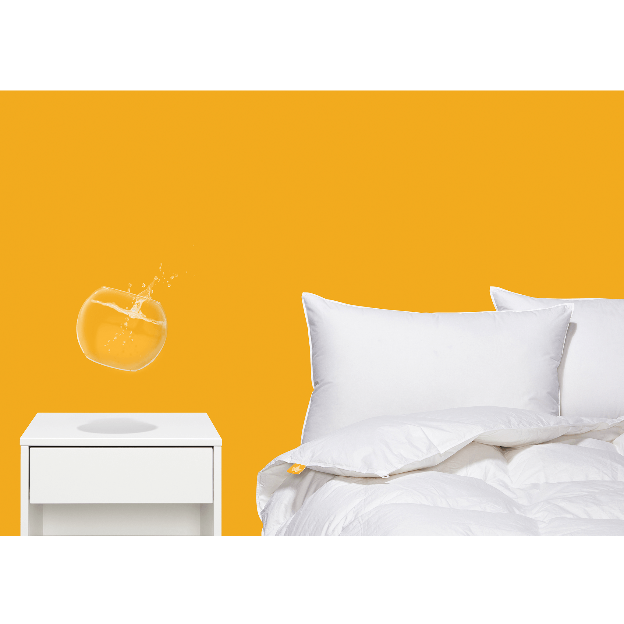 650 Loft White Goose Down Duvet – view 2