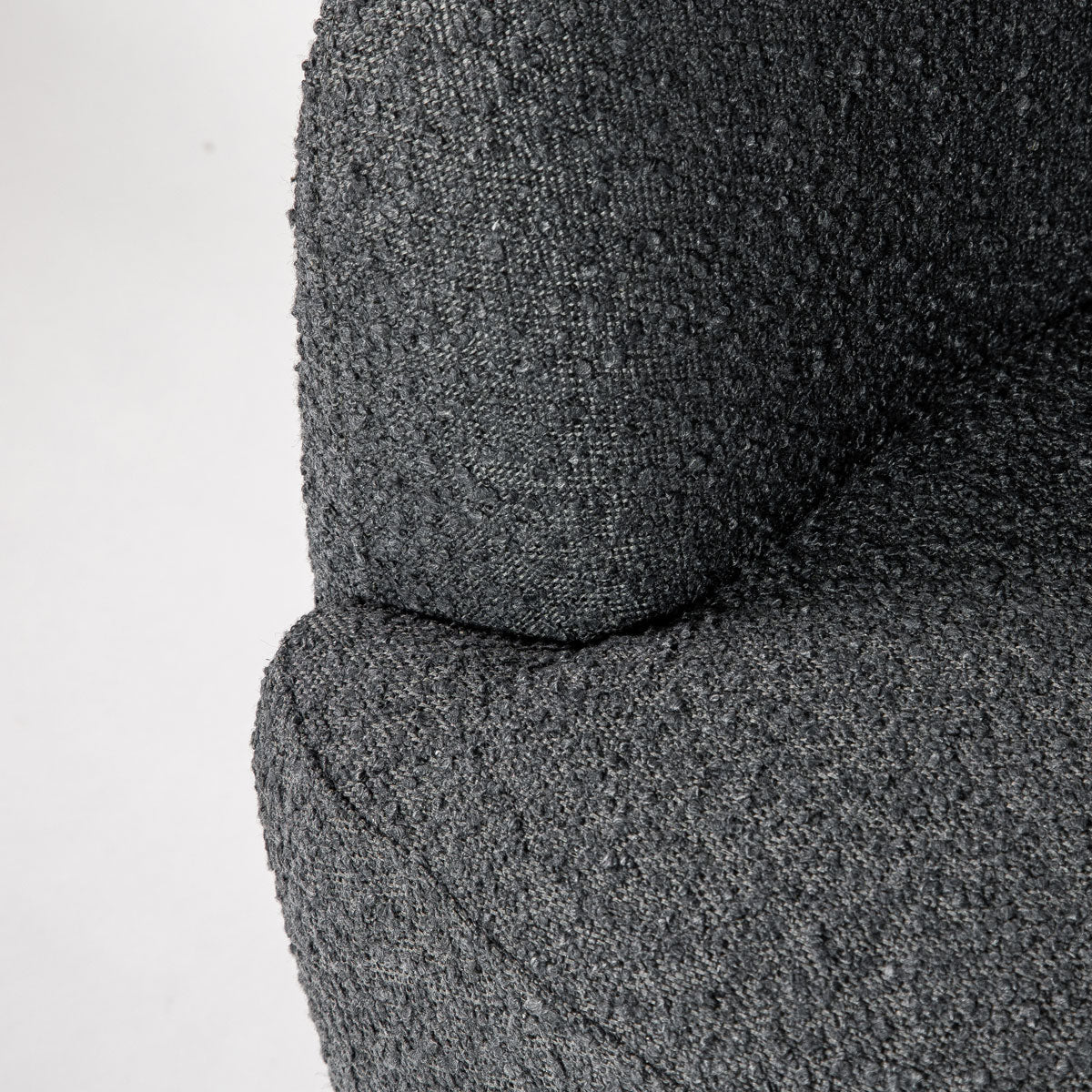 Arrow Swivel Chair FURNITURE - lounge chair Style In Form