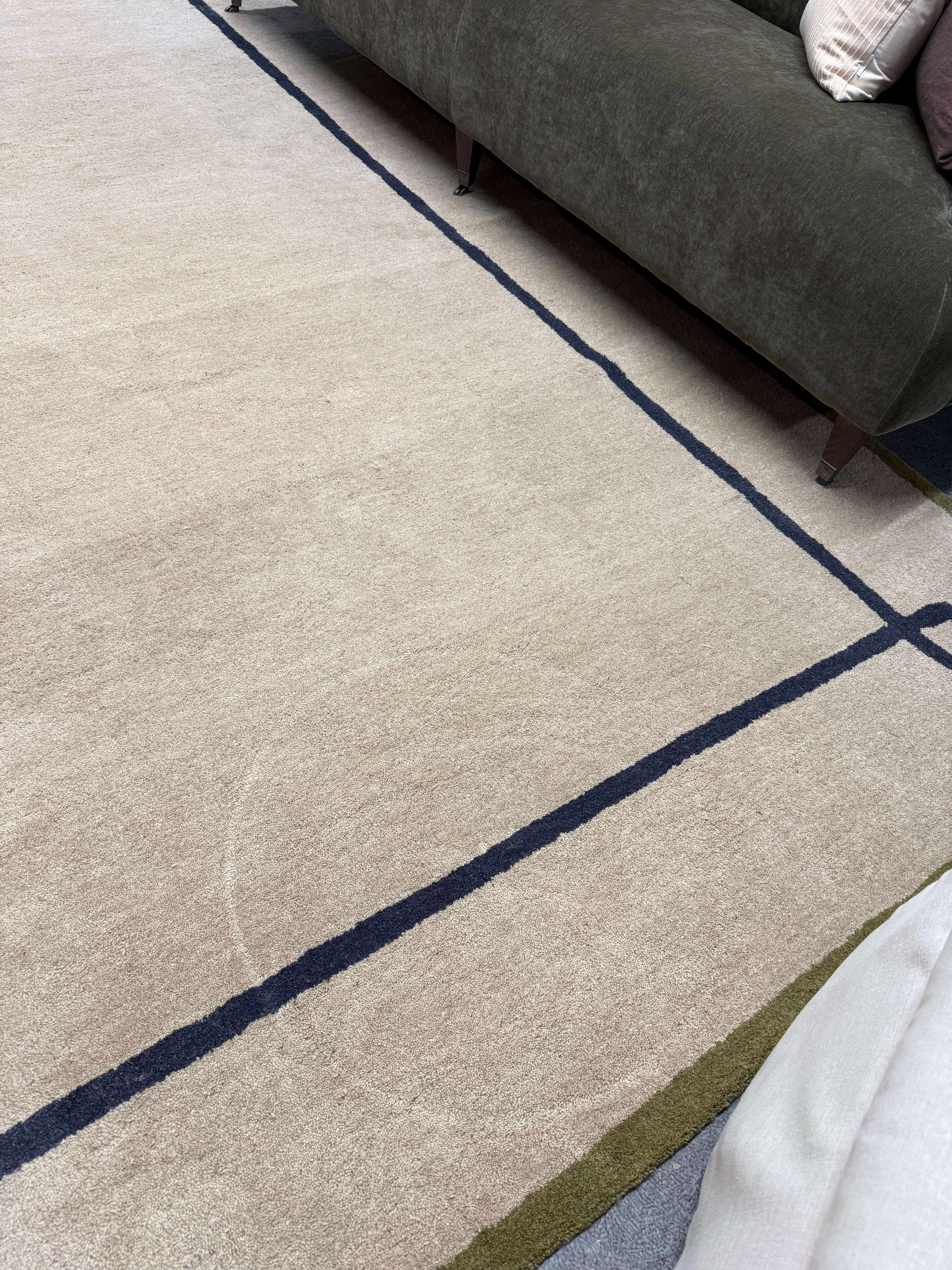 FLOOR MODEL - Nate Berkus Serge Bordered Wool Cozy Area Rug - 8'6" x 11'6" RUGS - floor model Dash & Albert