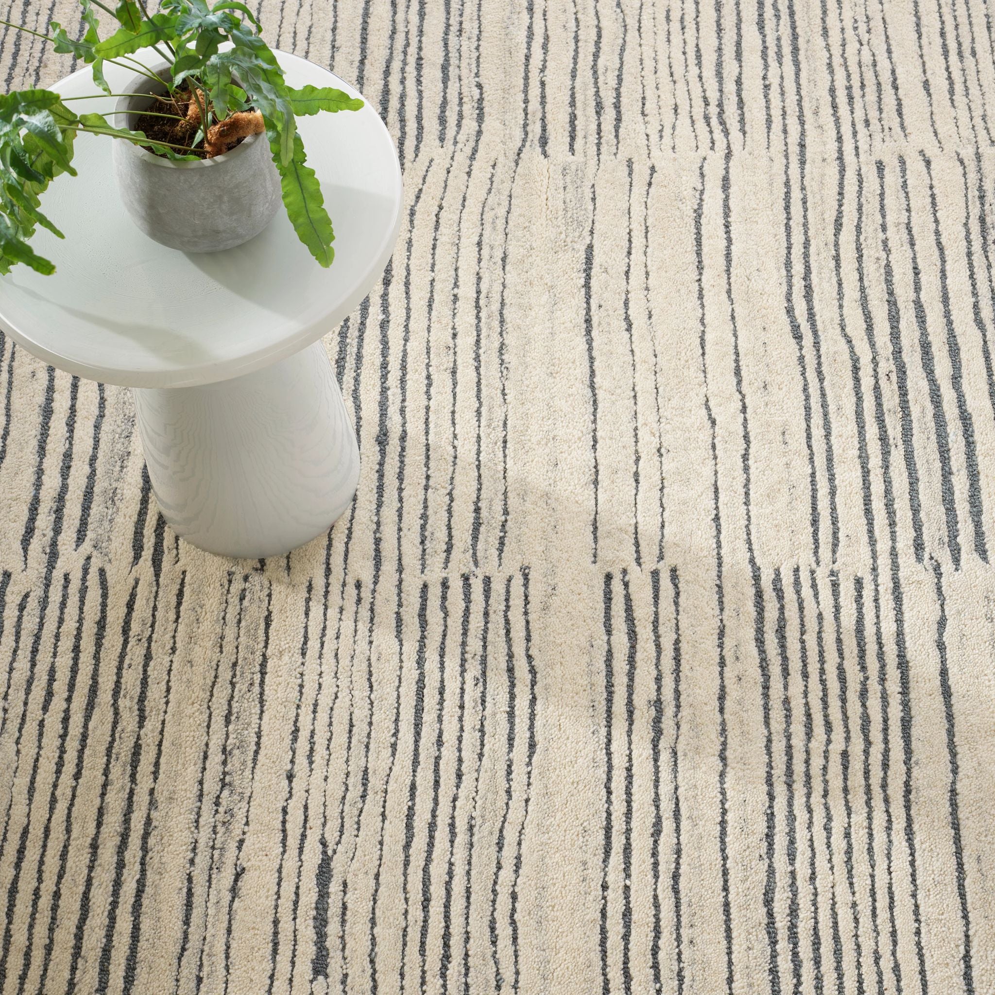 Avery Hand Tufted Wool Rug RUGS-wool Dash & Albert