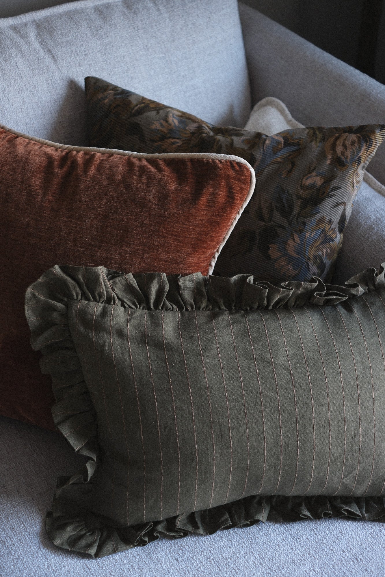 Edmund Ruffle Pillow Cover – view 2