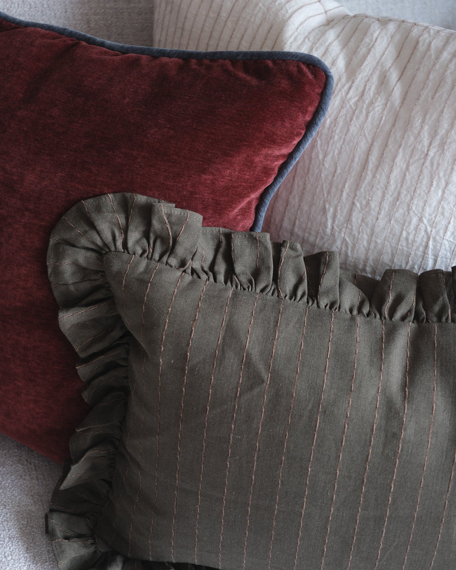 Edmund Ruffle Pillow Cover – view 7