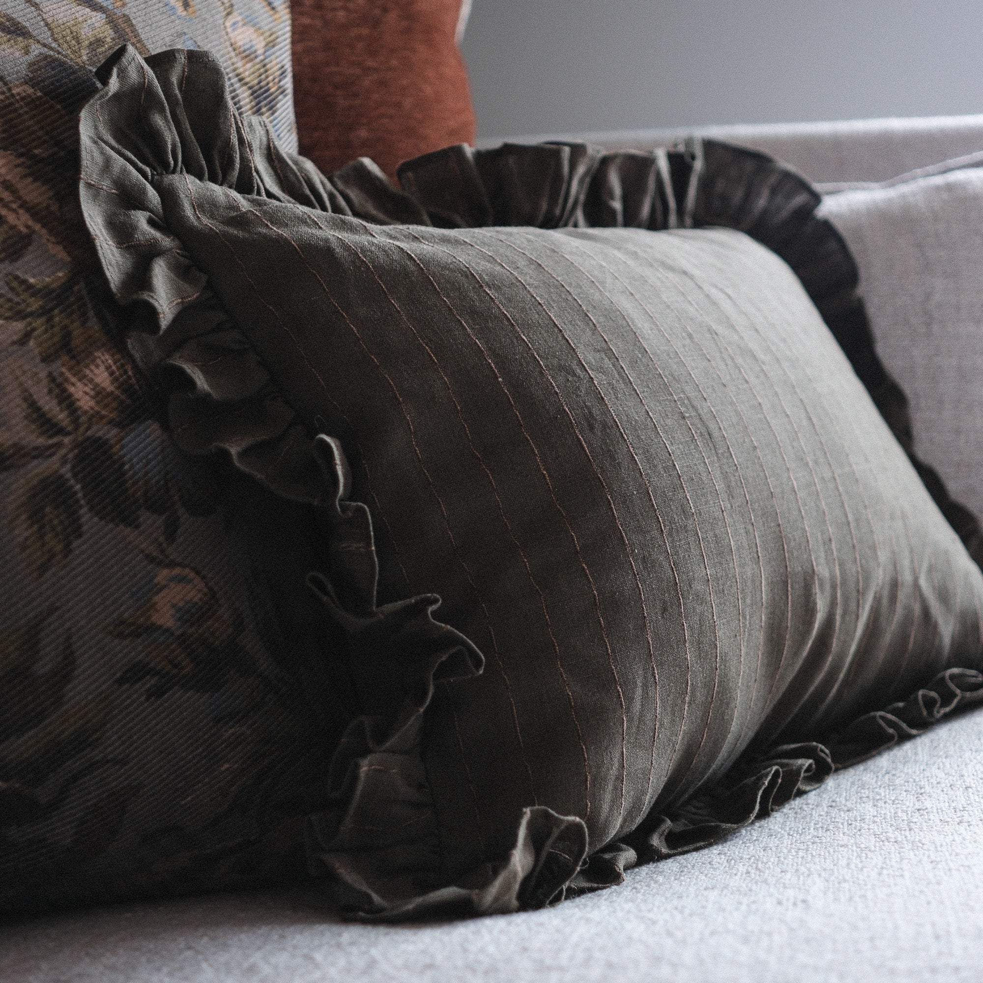 Edmund Ruffle Pillow Cover – view 4