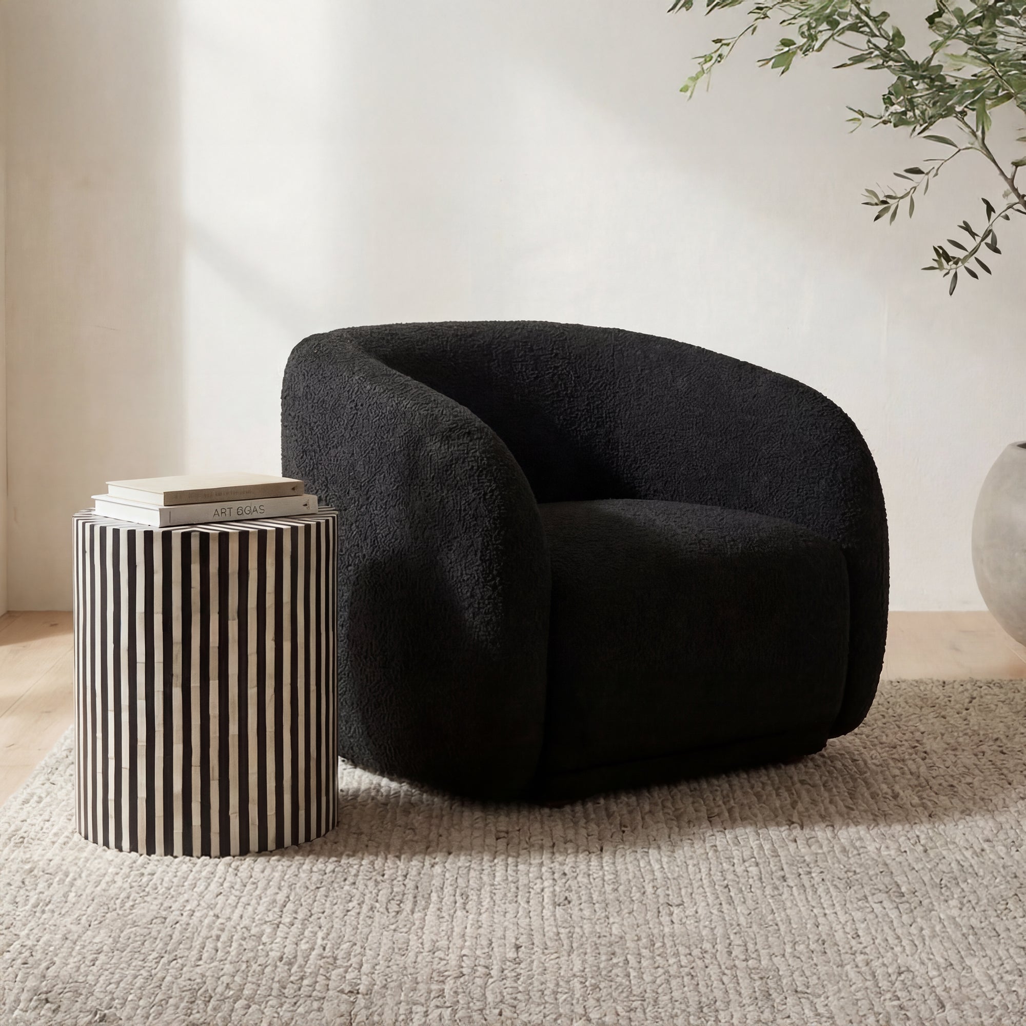 Faye Accent Chair FURNITURE - lounge chair Moe's Furniture