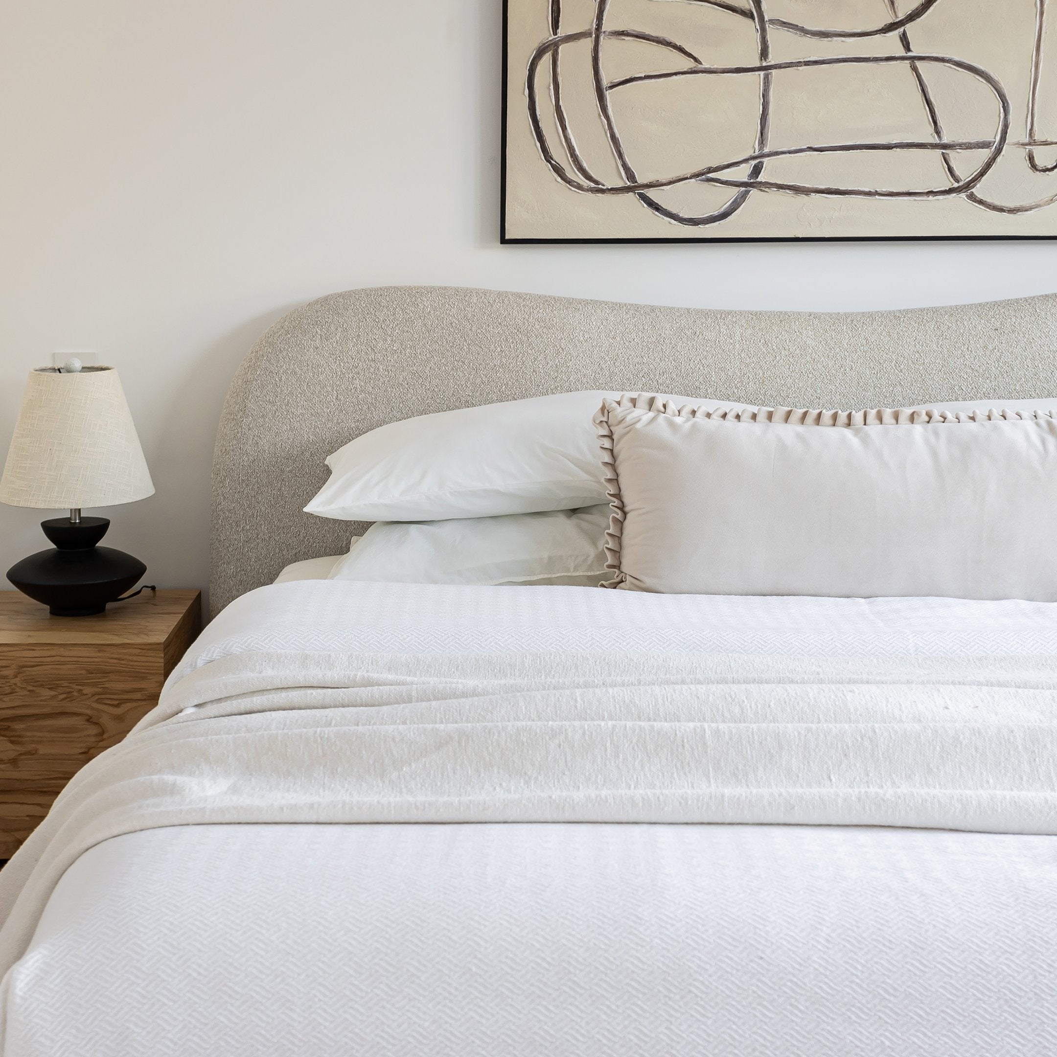 Fiona Bed FURNITURE - beds Style In Form