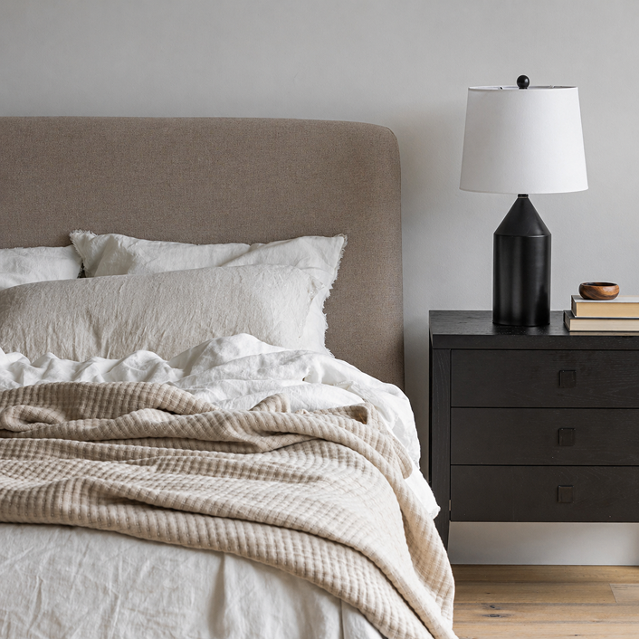 Francis Bed 13 - FURNITURE - bed Style In Form