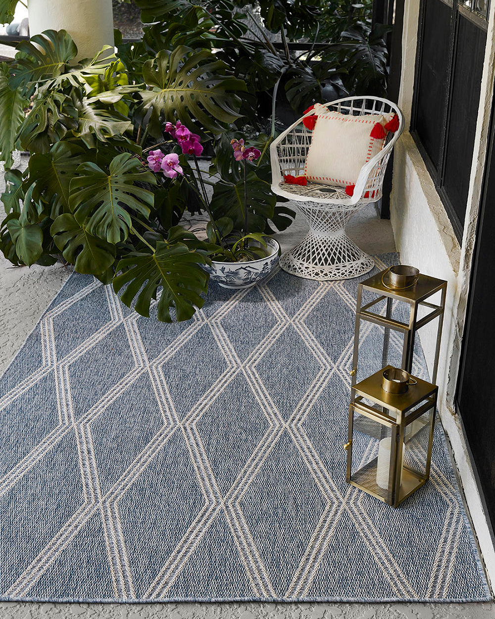 Harbor Blue Diamond Outdoor Rug 5-Rugs - indoor/outdoor Momeni