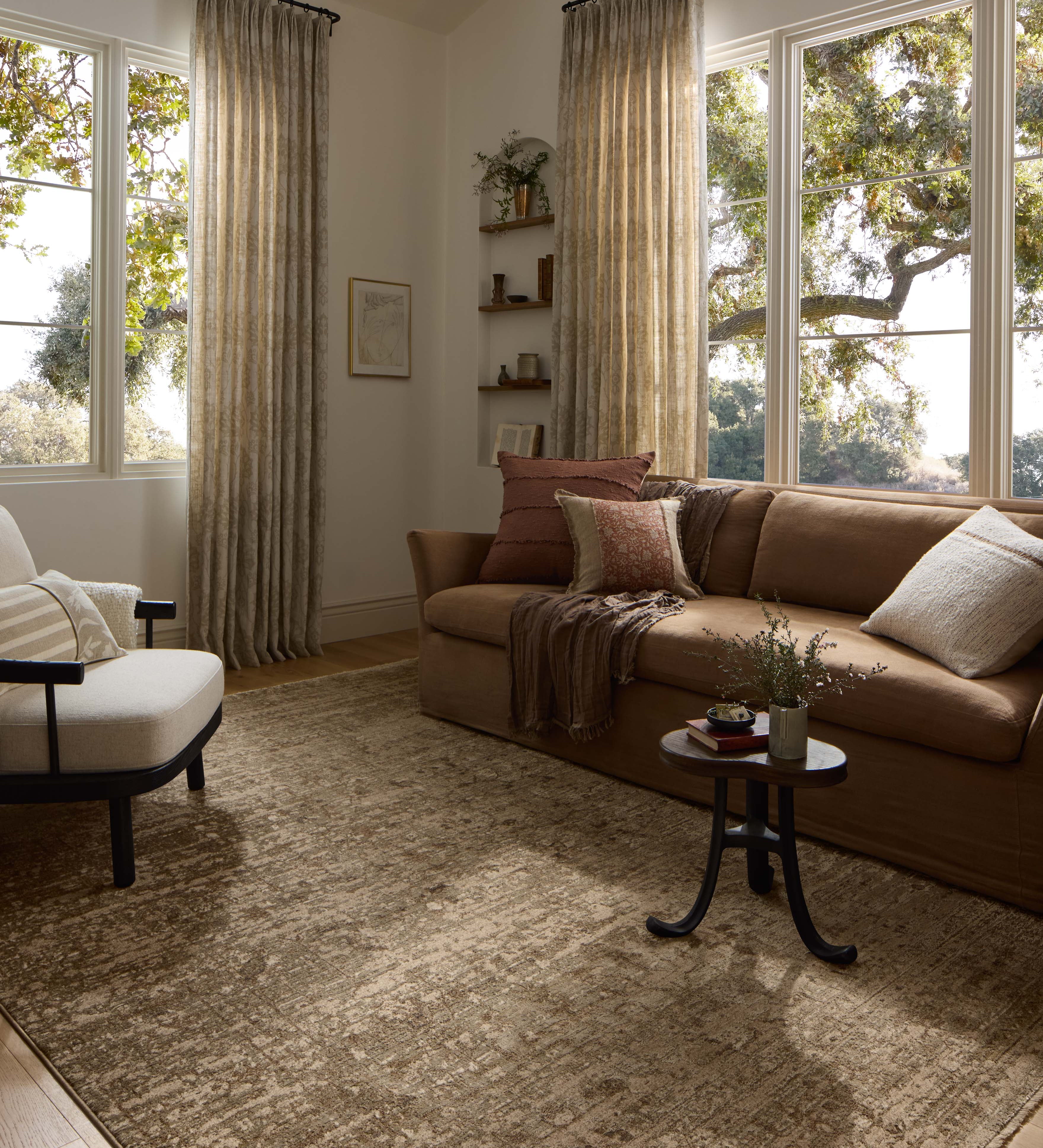 Loloi Haywood Sage / Sand Rug, 18" x 18" – view 2