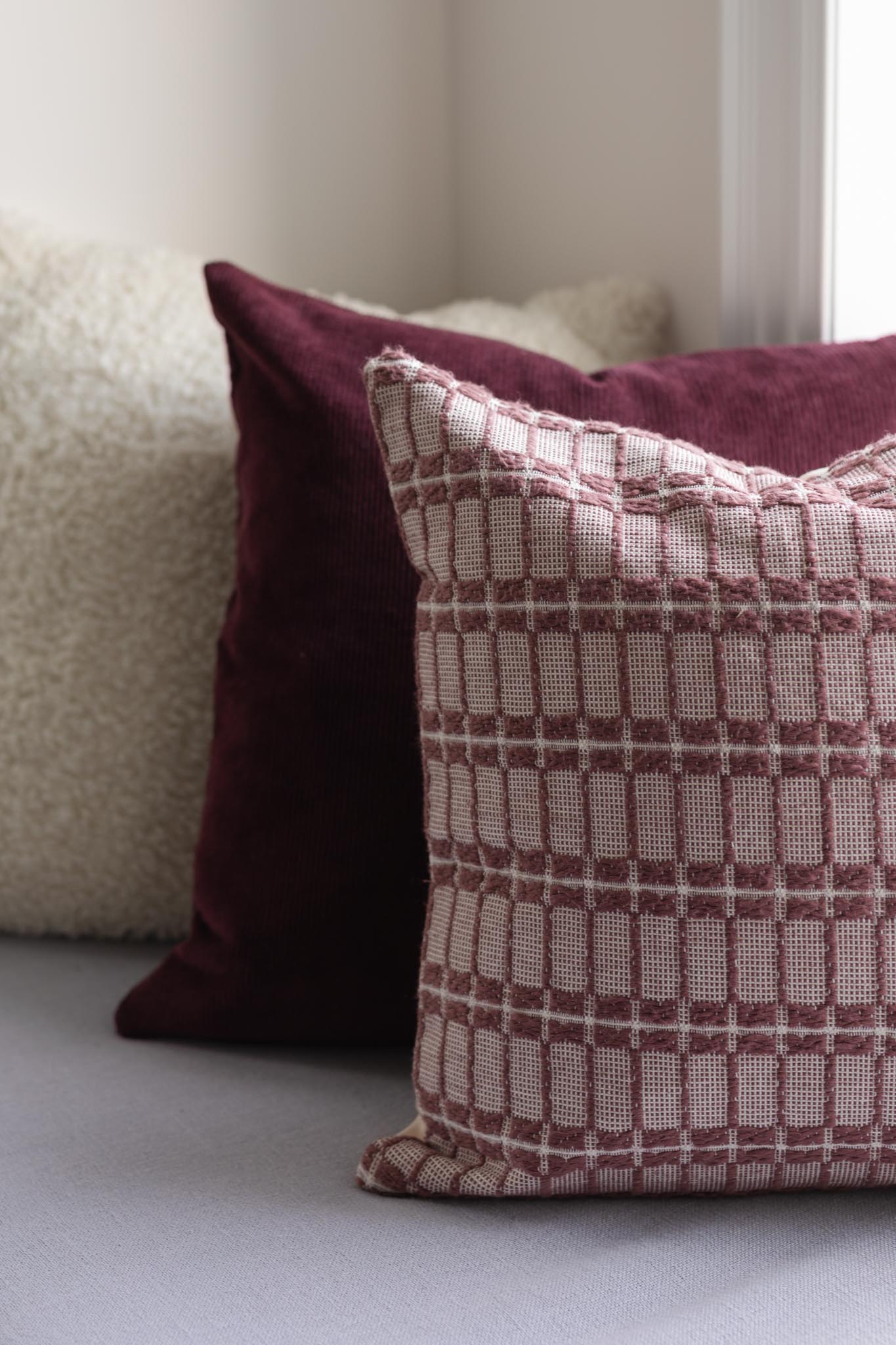 IN-STORE Chris Loves Julia x Loloi Avery Pillow Cover 2 - PILLOWS - essentials - warm Loloi