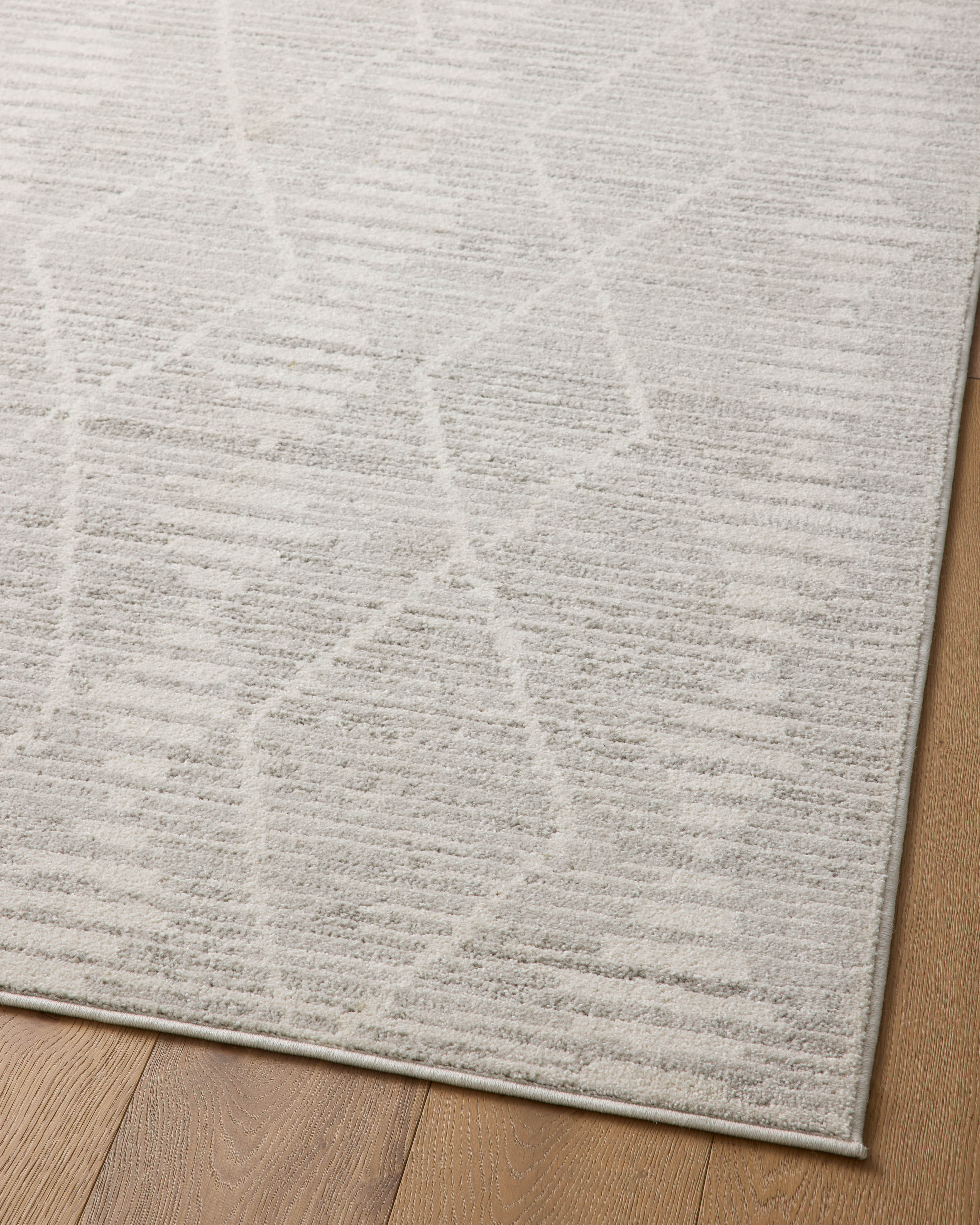 Loloi Kamala Ivory / Silver Rug 0-RUGS-patterned Loloi