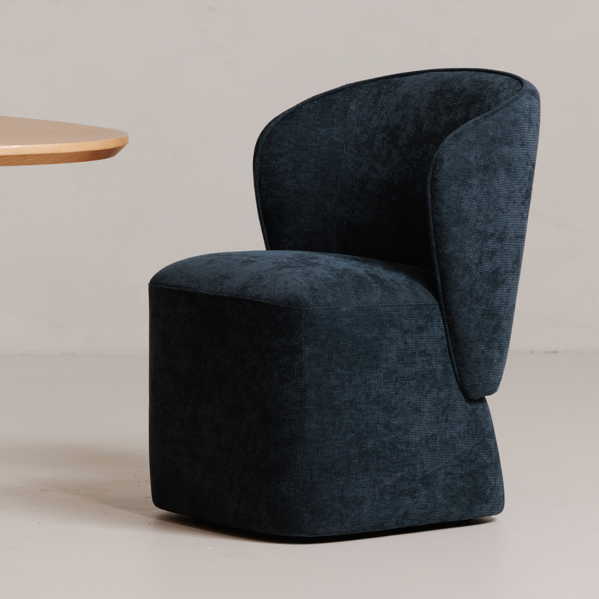 Lenny Rolling Dining Chair FURNITURE - dining chair Moe's Furniture