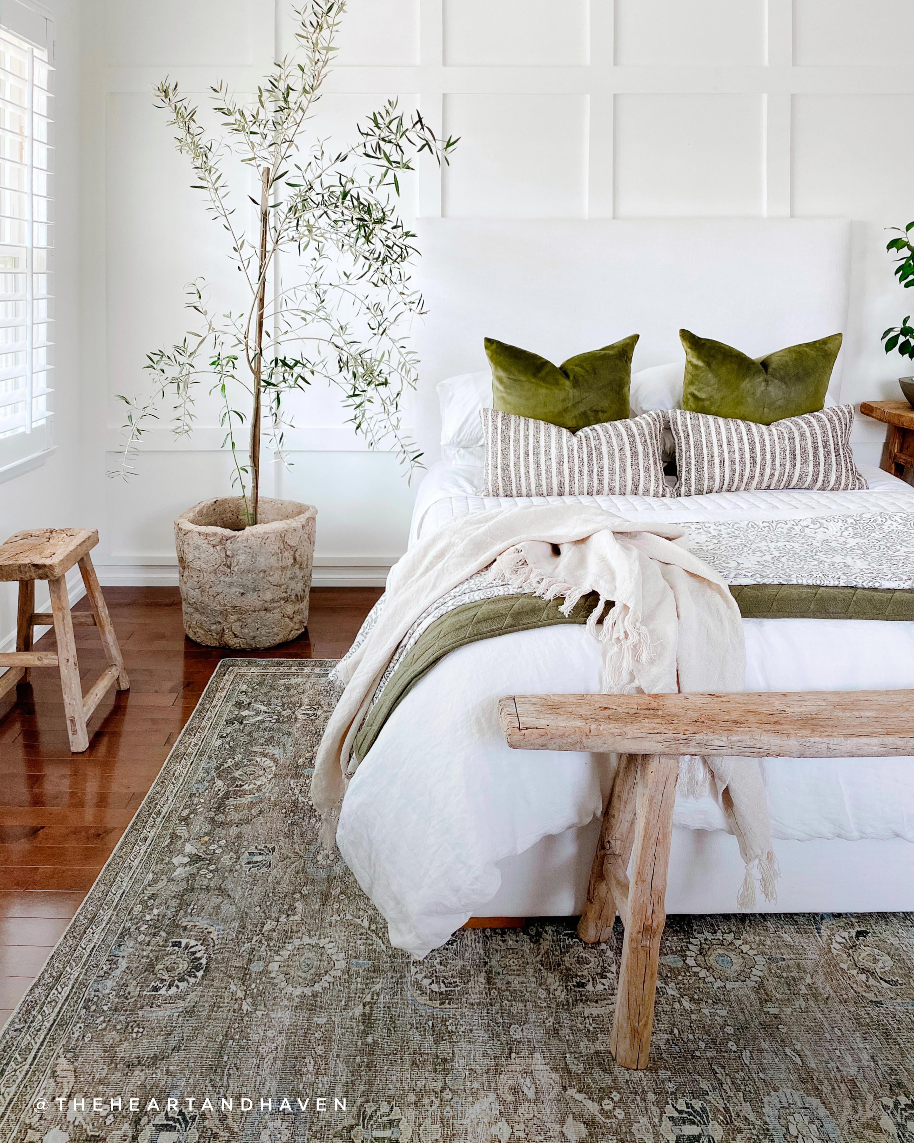 Loloi Layla Antique / Moss Rug 0-patterned rugs Loloi