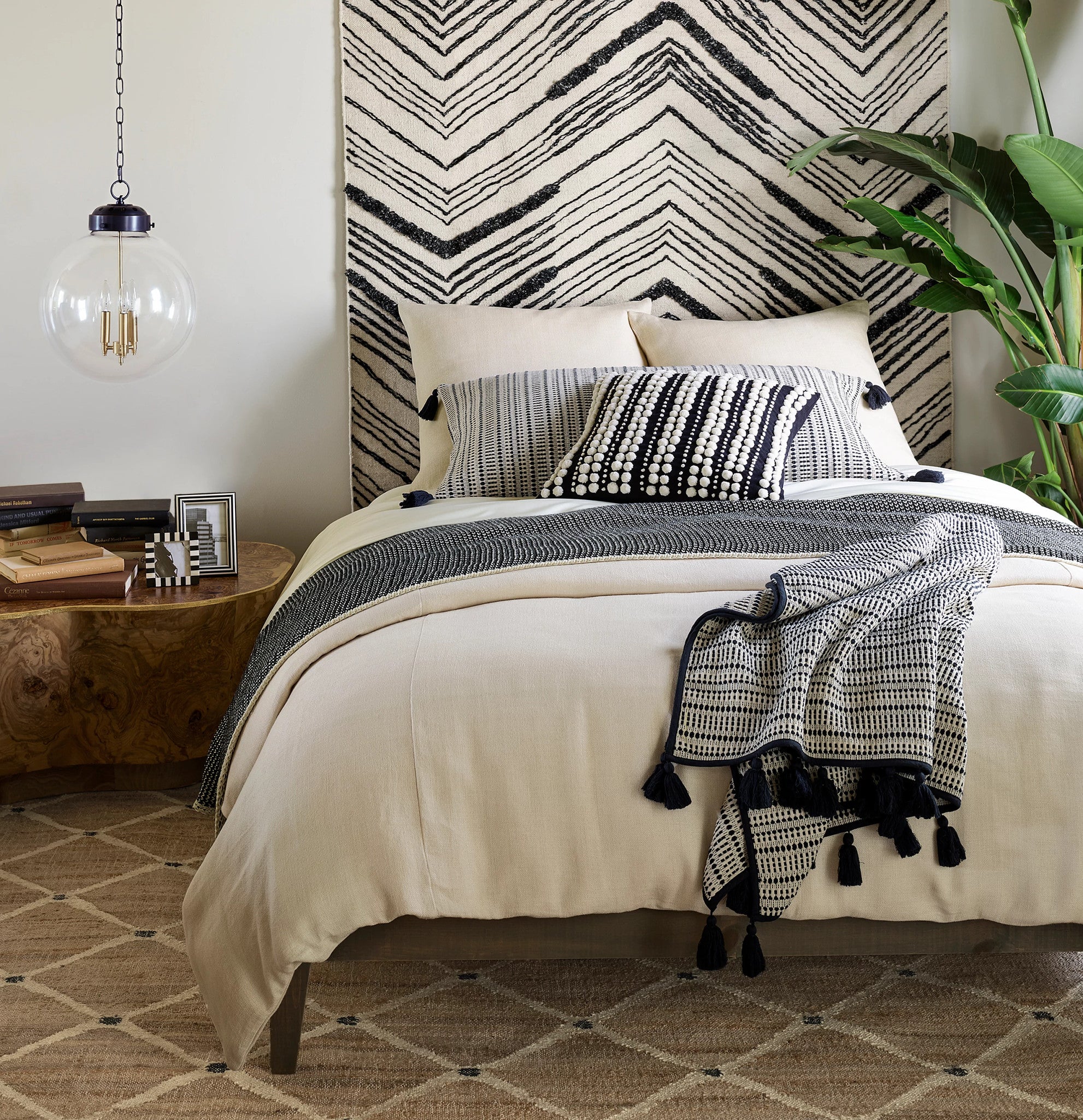 Kali Handwoven Jute Rug RUGS - jute Dash & Albert