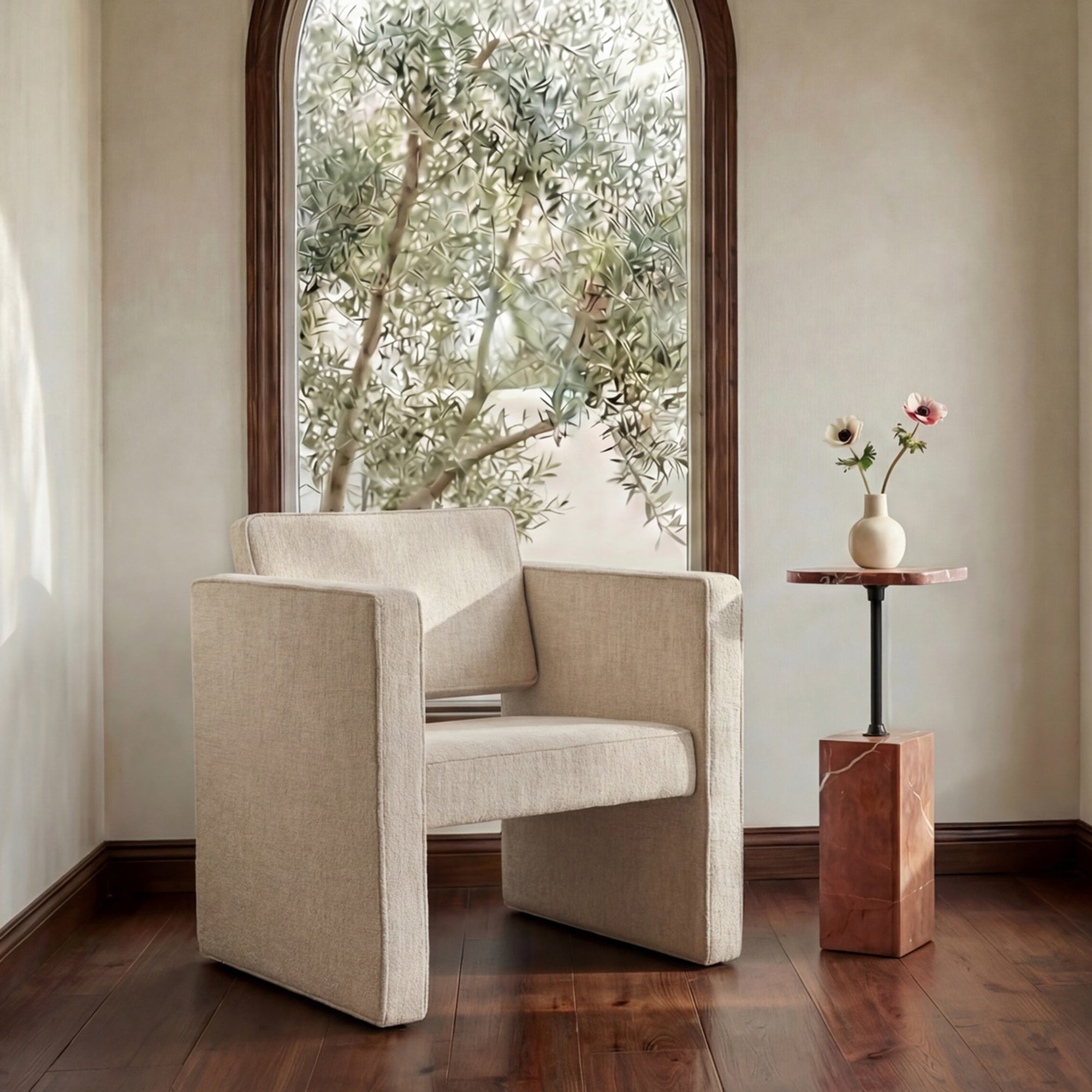 Hugo Accent Chair