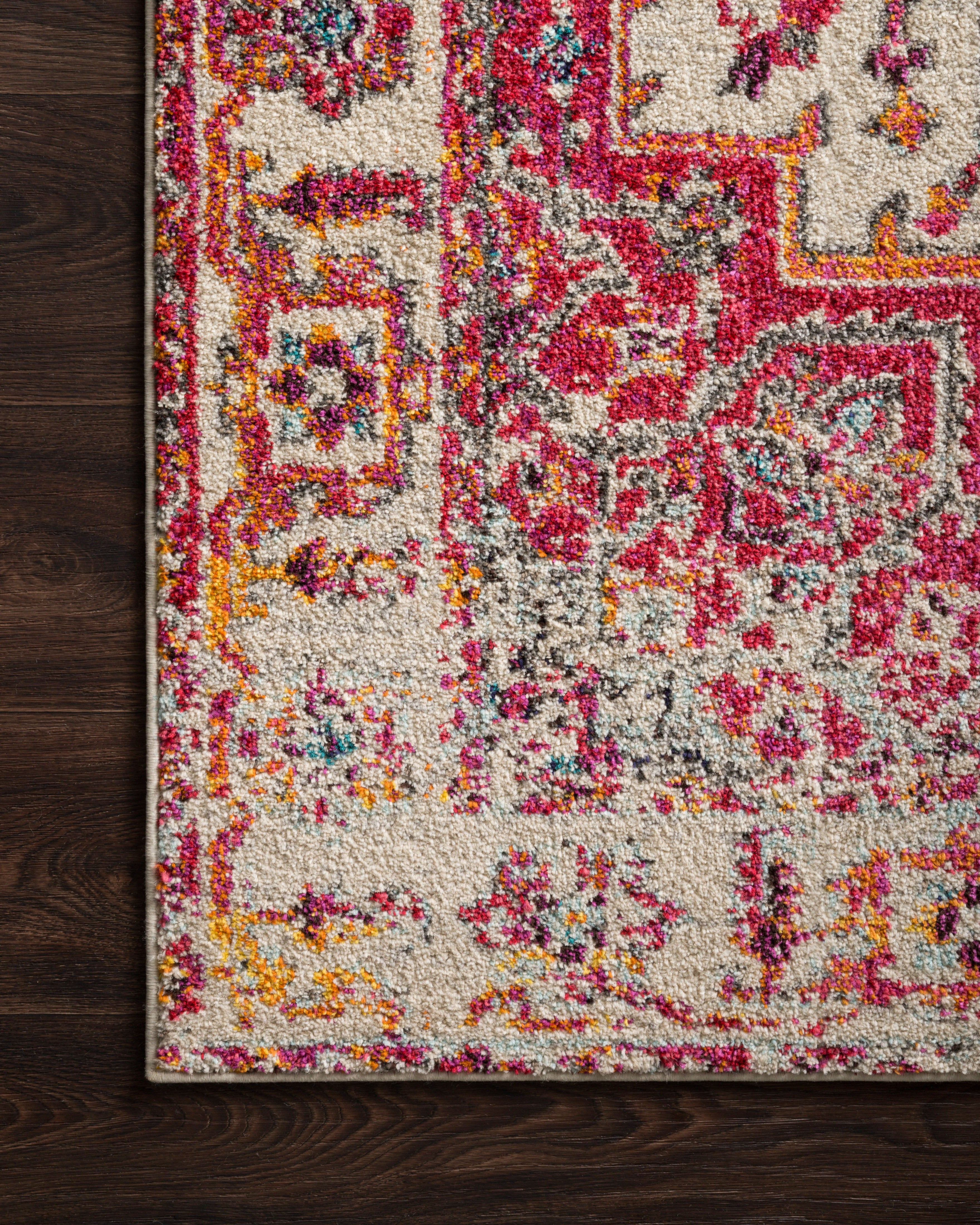 Loloi Nadia Ivory / Pink Rug Loloi
