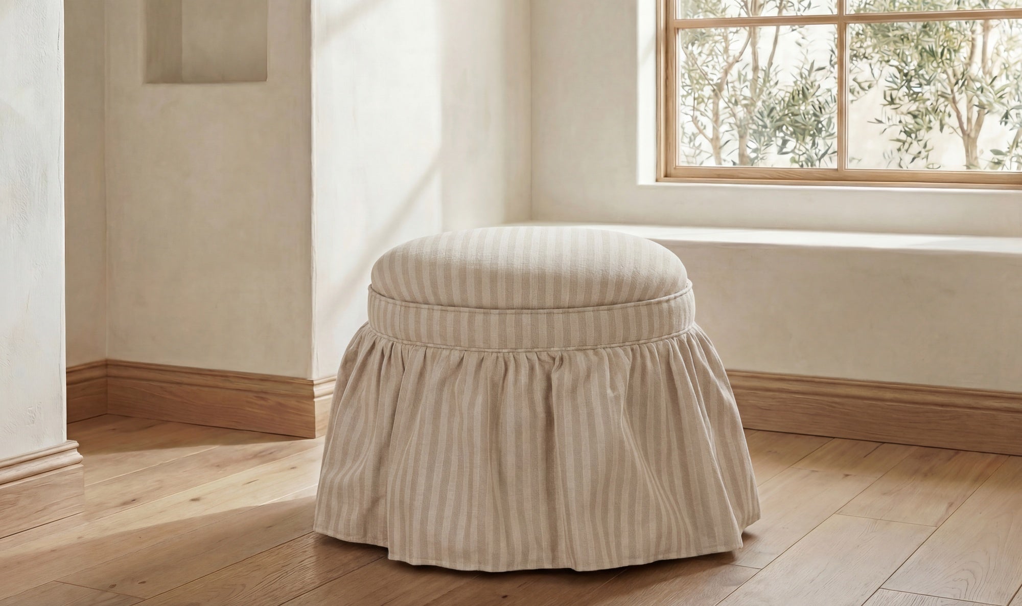 Halle Storage Ottoman