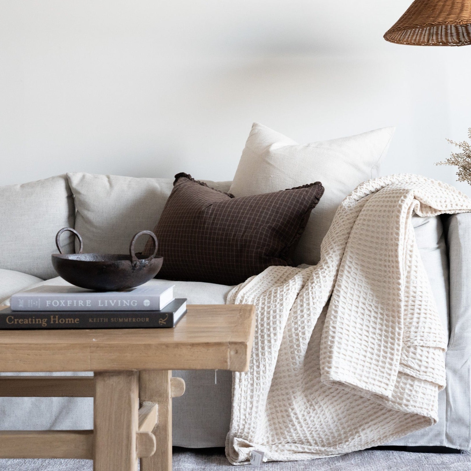 Chris Loves Julia x Loloi Sullivan Pillow 1 - PILLOWS - essentials Loloi