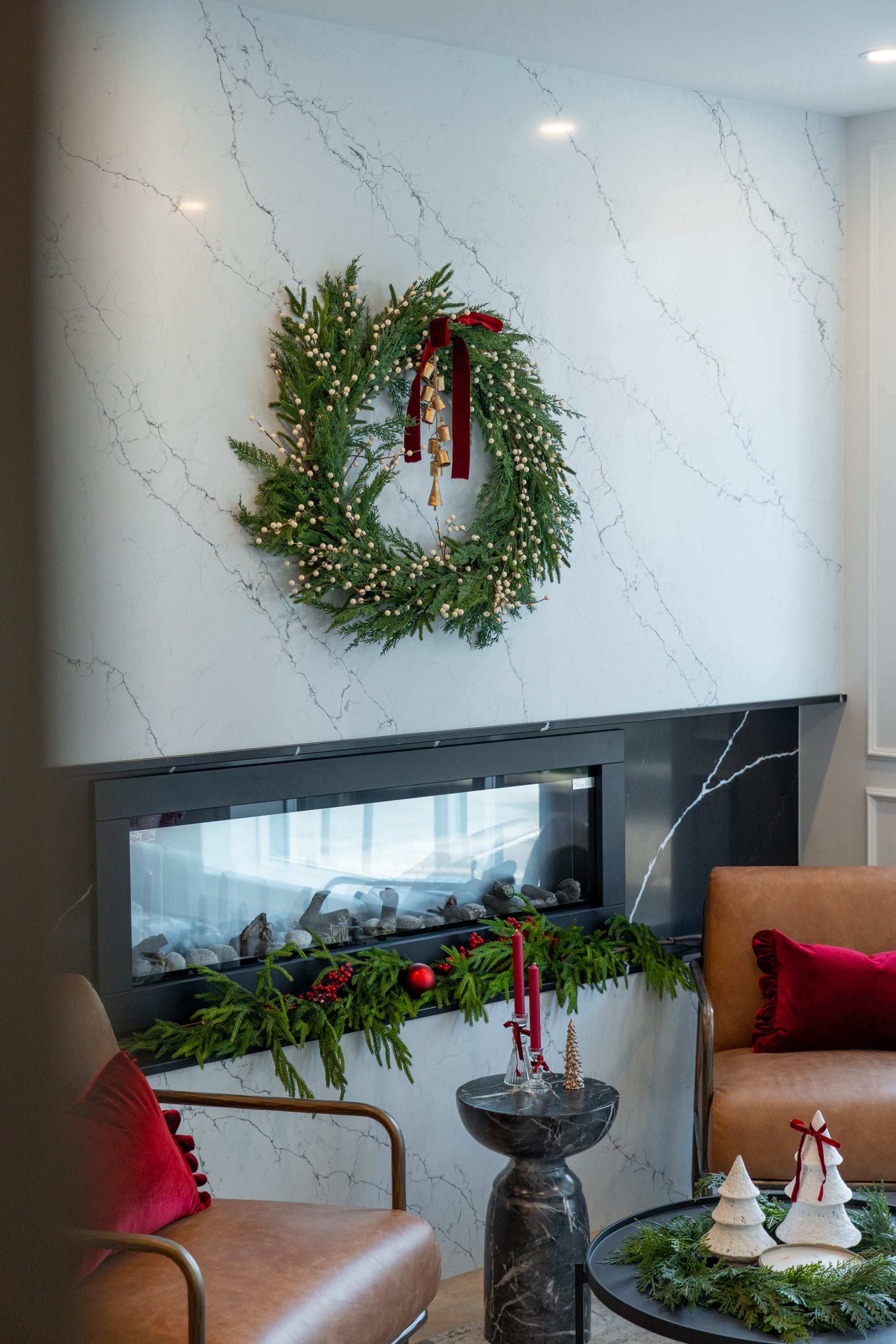 White Plum Berry Cypress Wreath CHRISTMAS 2026 Luxe B Co (Faire)