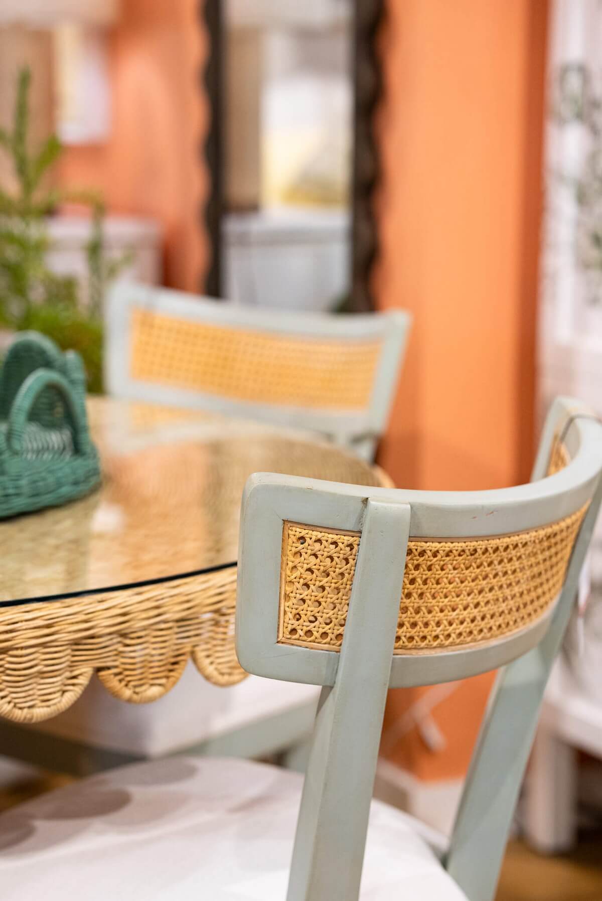 Scalloped Rattan Bistro Table FURNITURE - dining table Bramble