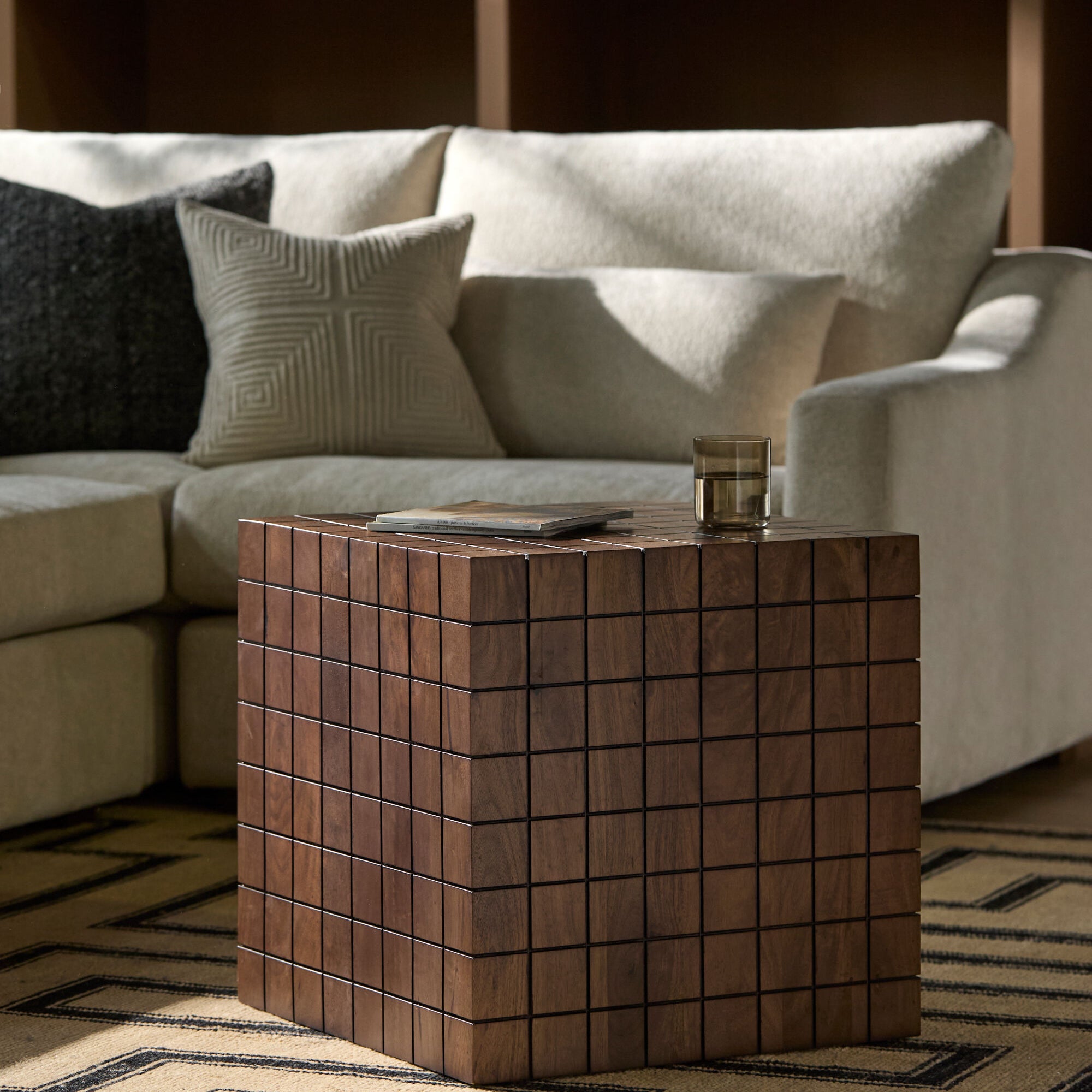 Geldrey End Table FURNITURE - end table Surya