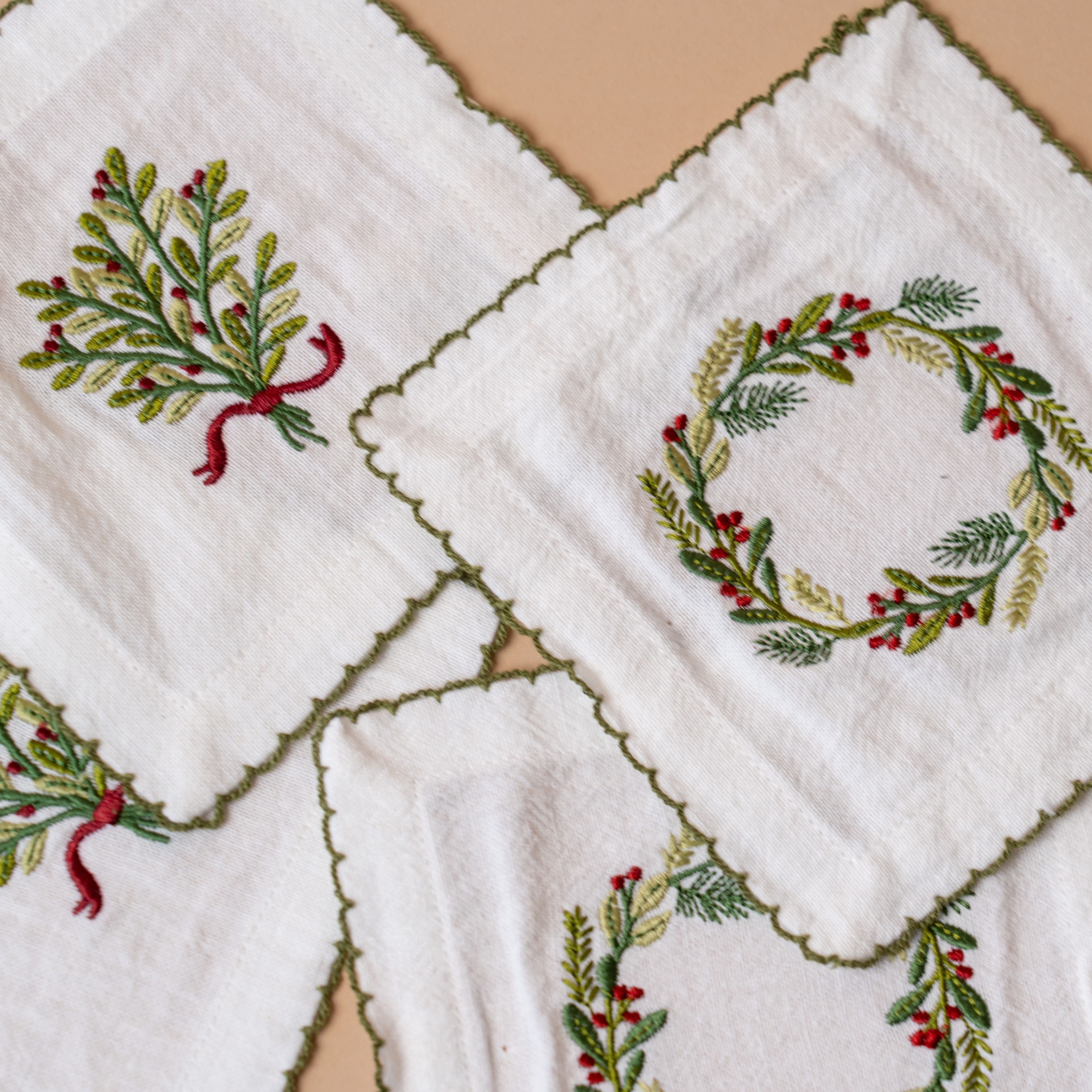 Holiday Greenery Napkin Set – view 2