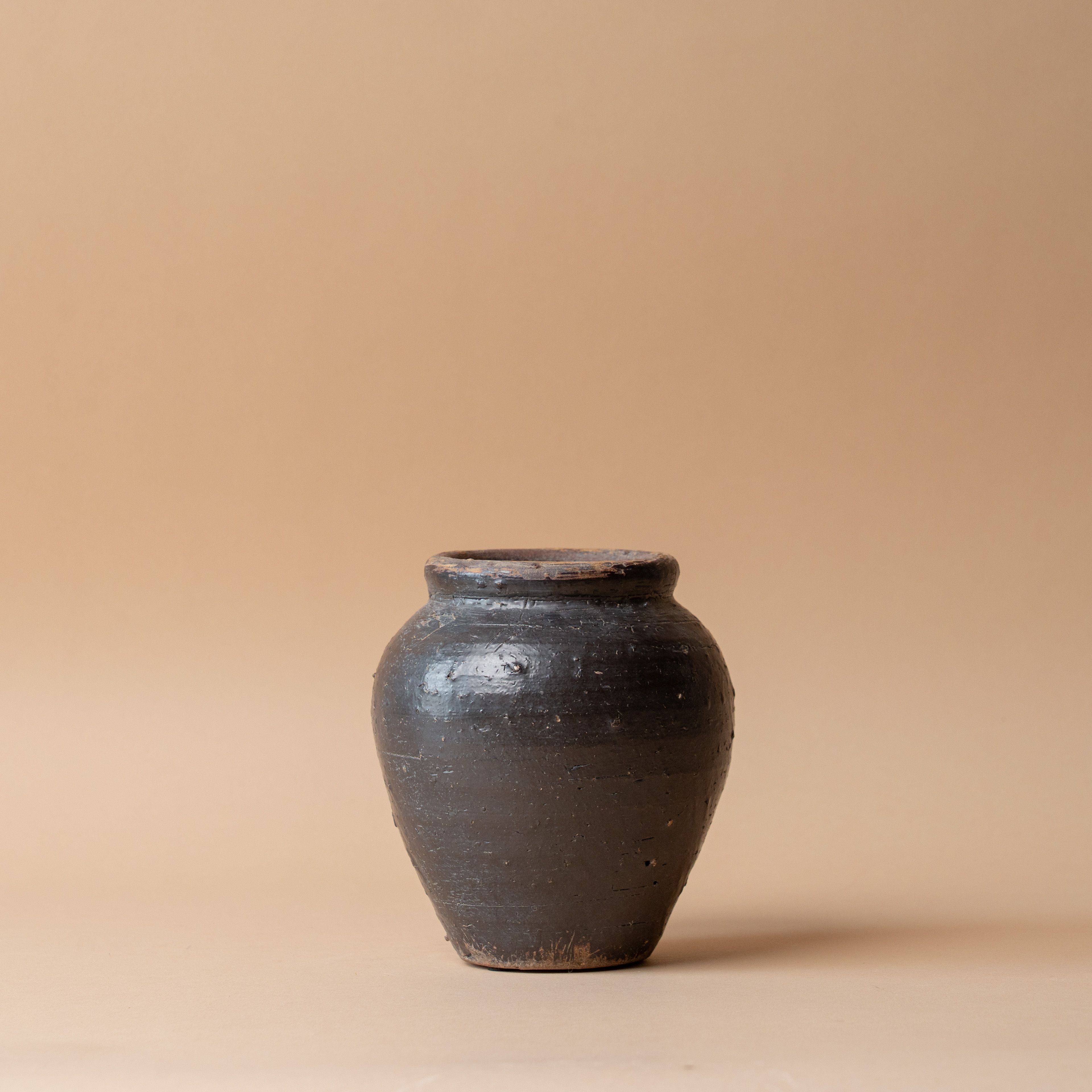 Blackened Terracotta Vase – view 2