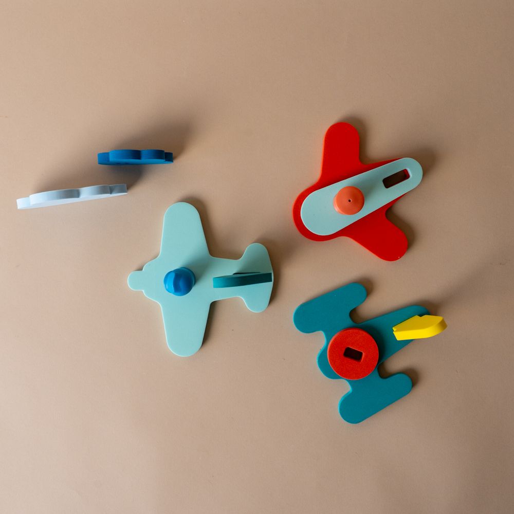 Airplane Foam Bath Friends - Rug & Weave