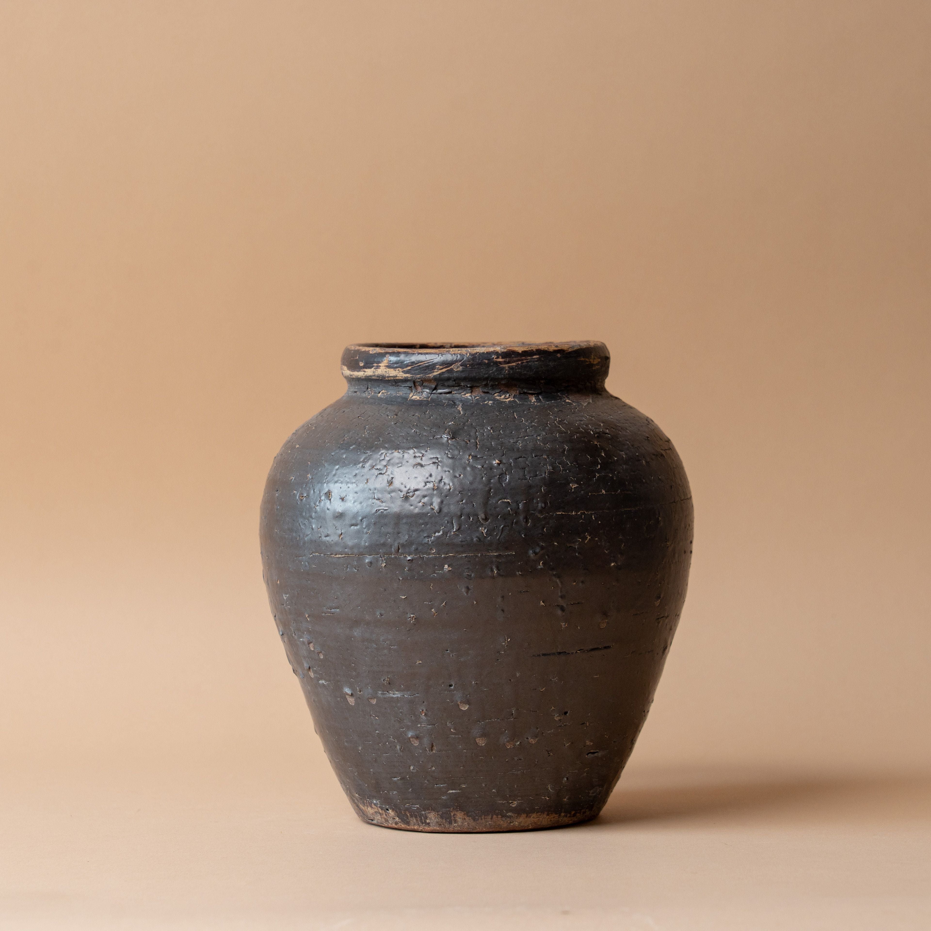 Blackened Terracotta Vase – view 3