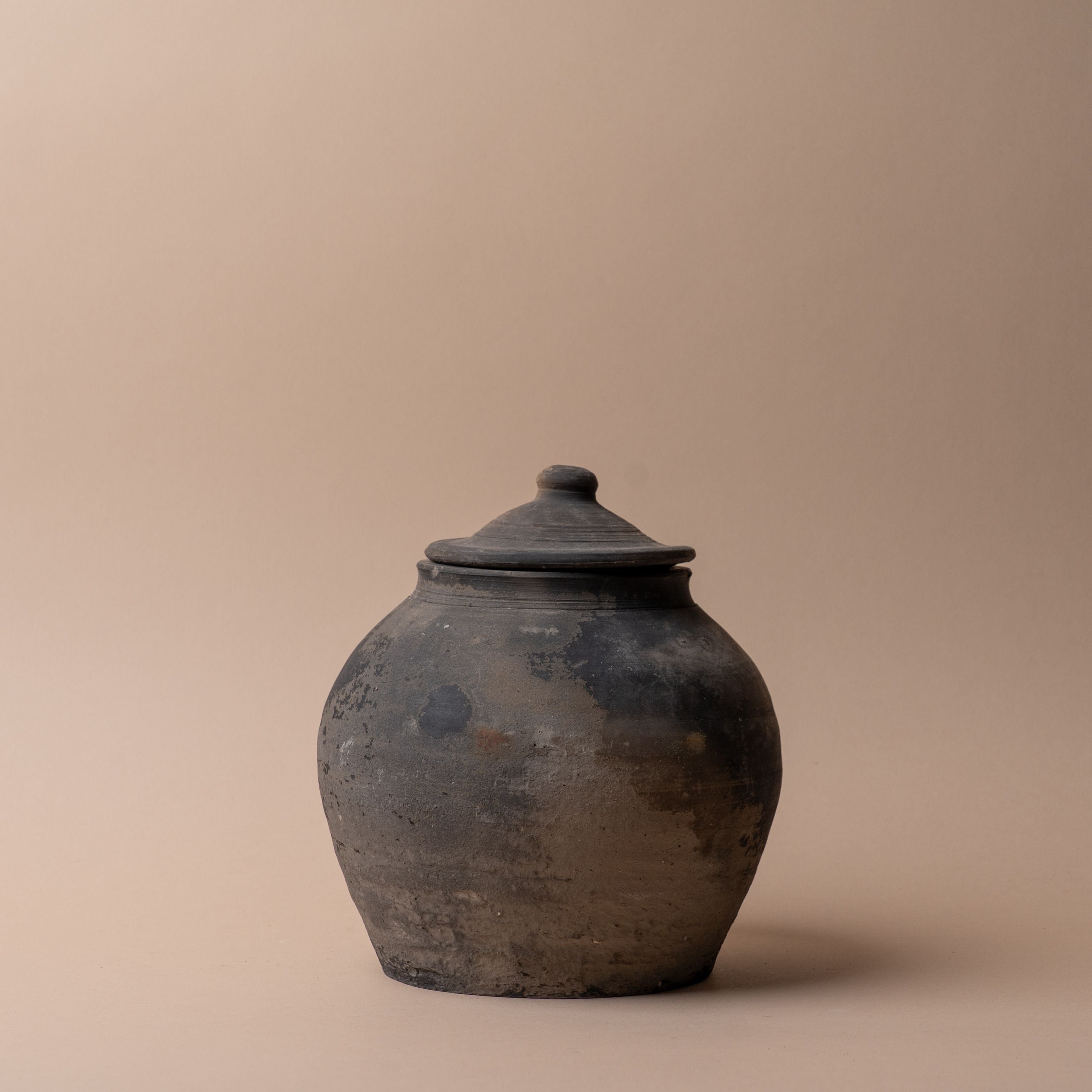 Vintage Louis Lidded Pot vase Hauer Market