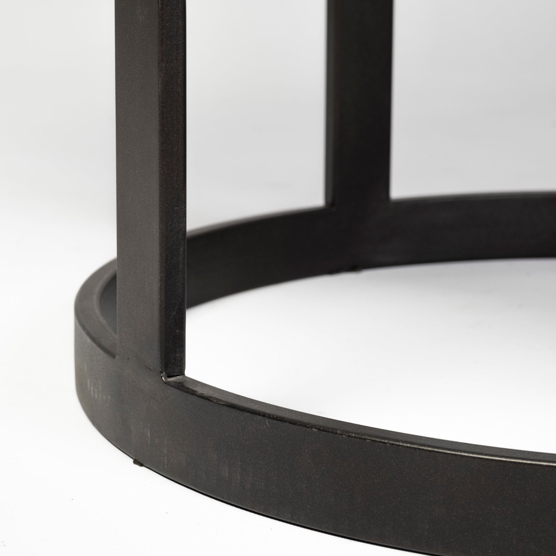 Thompson Dining Table 9 - a - FURNITURE - dining table - round Mercana