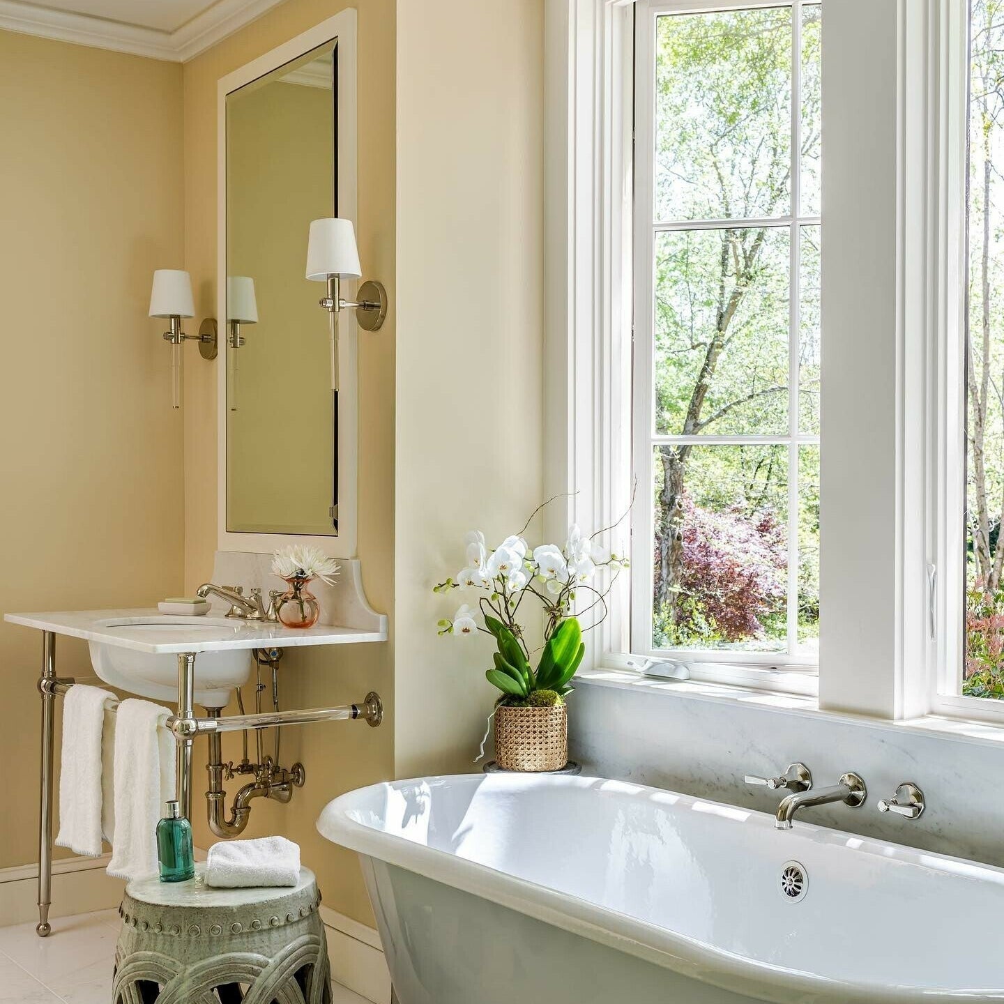 Farrow & Ball Orange Coloured White No. W5 - Archive Collection PAINT - Farrow & Ball Farrow & Ball