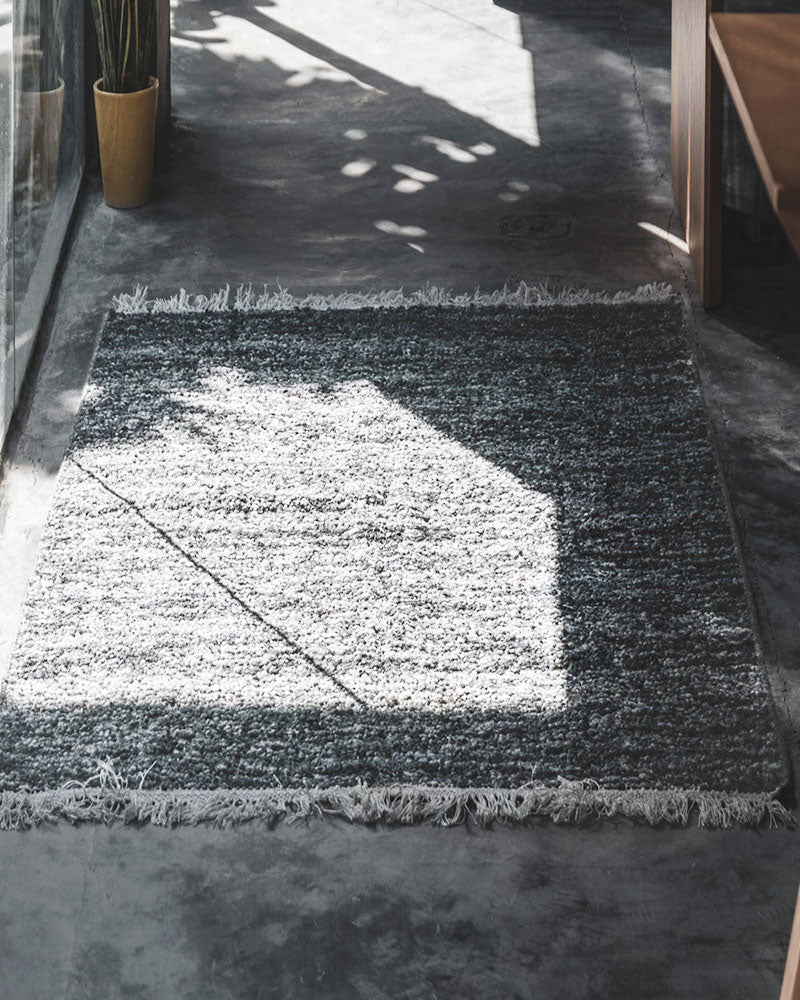 Aquarius Charcoal Rug - Rug & Weave