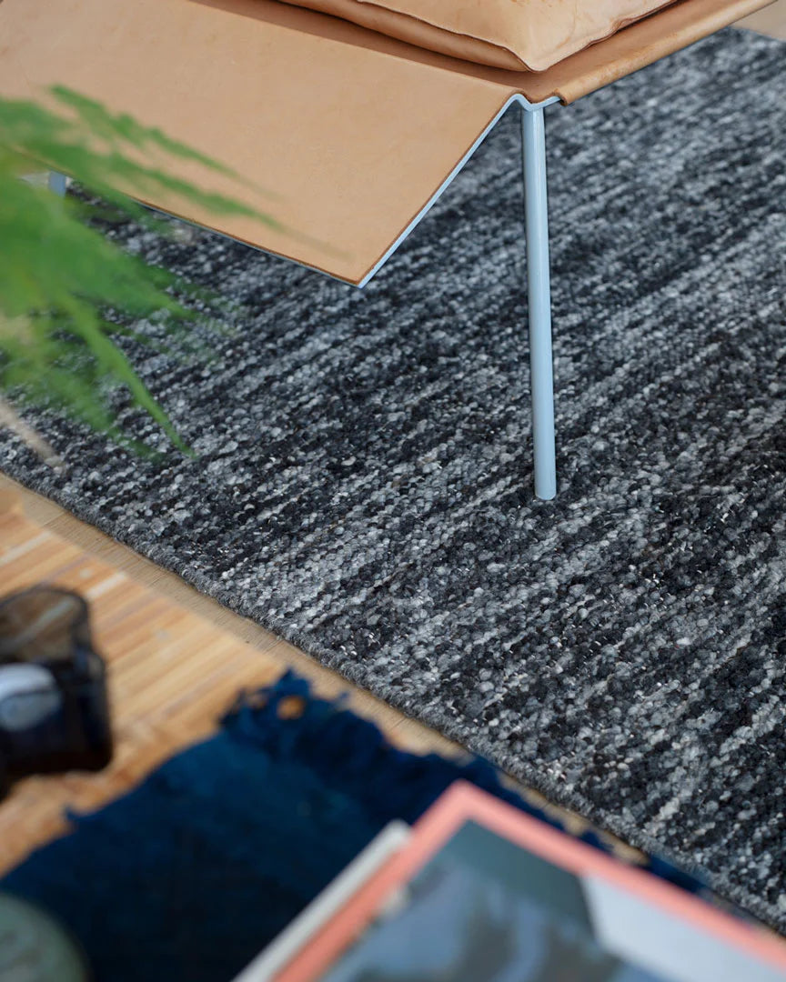 Aquarius Charcoal Rug - Rug & Weave