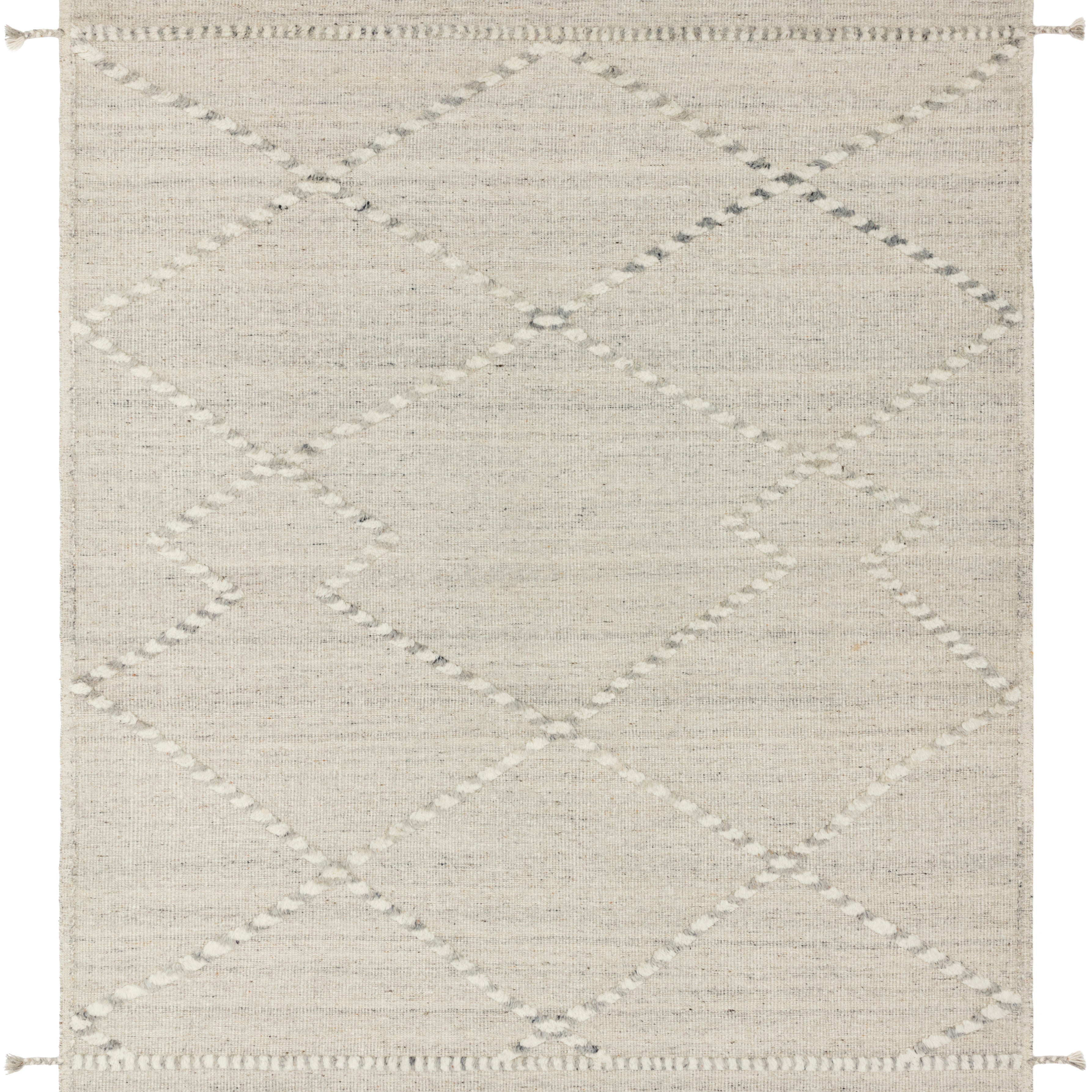 Loloi Iman Ivory / Lt. Grey Rug RUGS - patterned Loloi